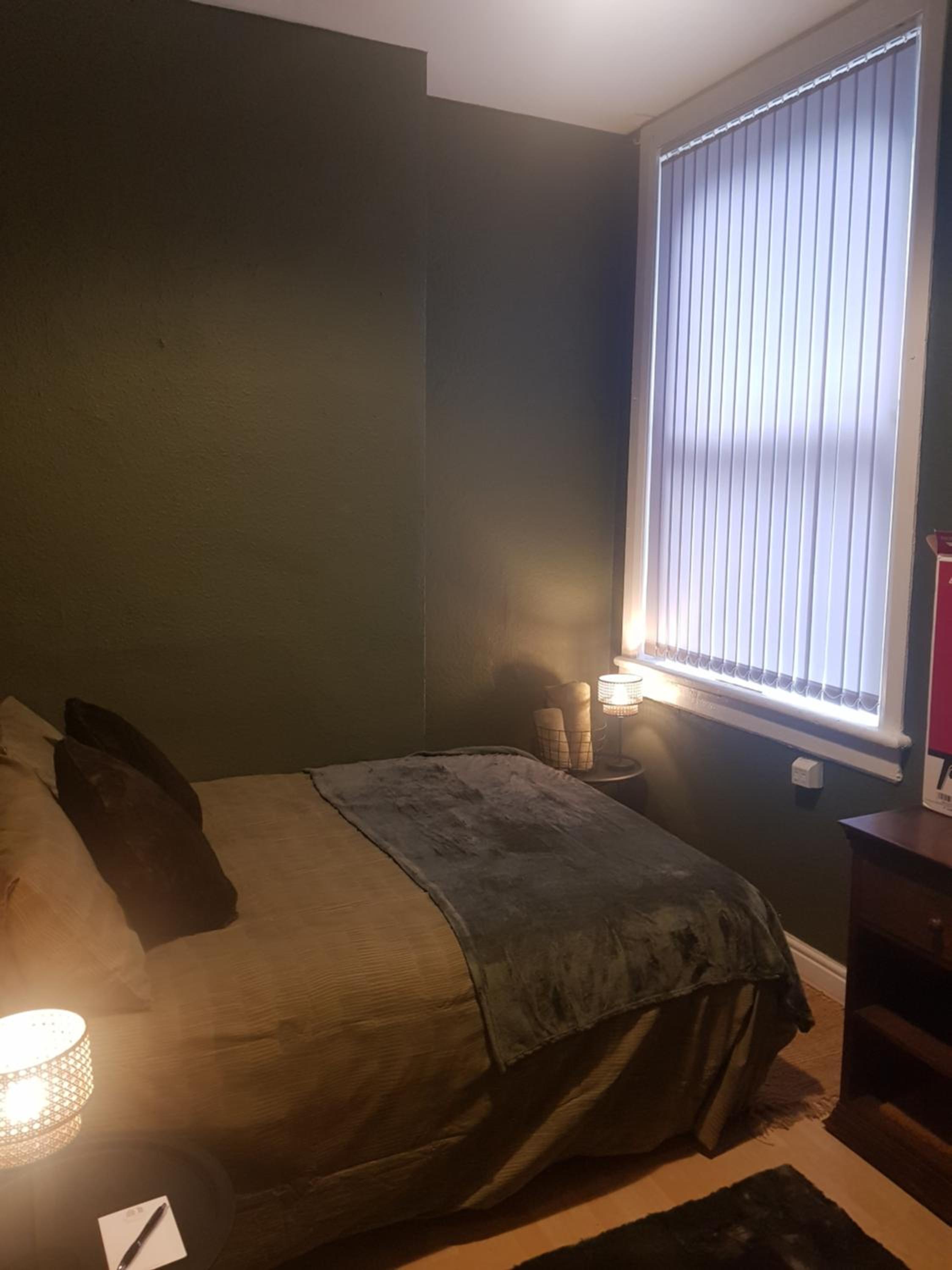 GROUND FLOOR OLIVE SUITE, DIGBETH STUDIO (SLEEPS 2) view 3