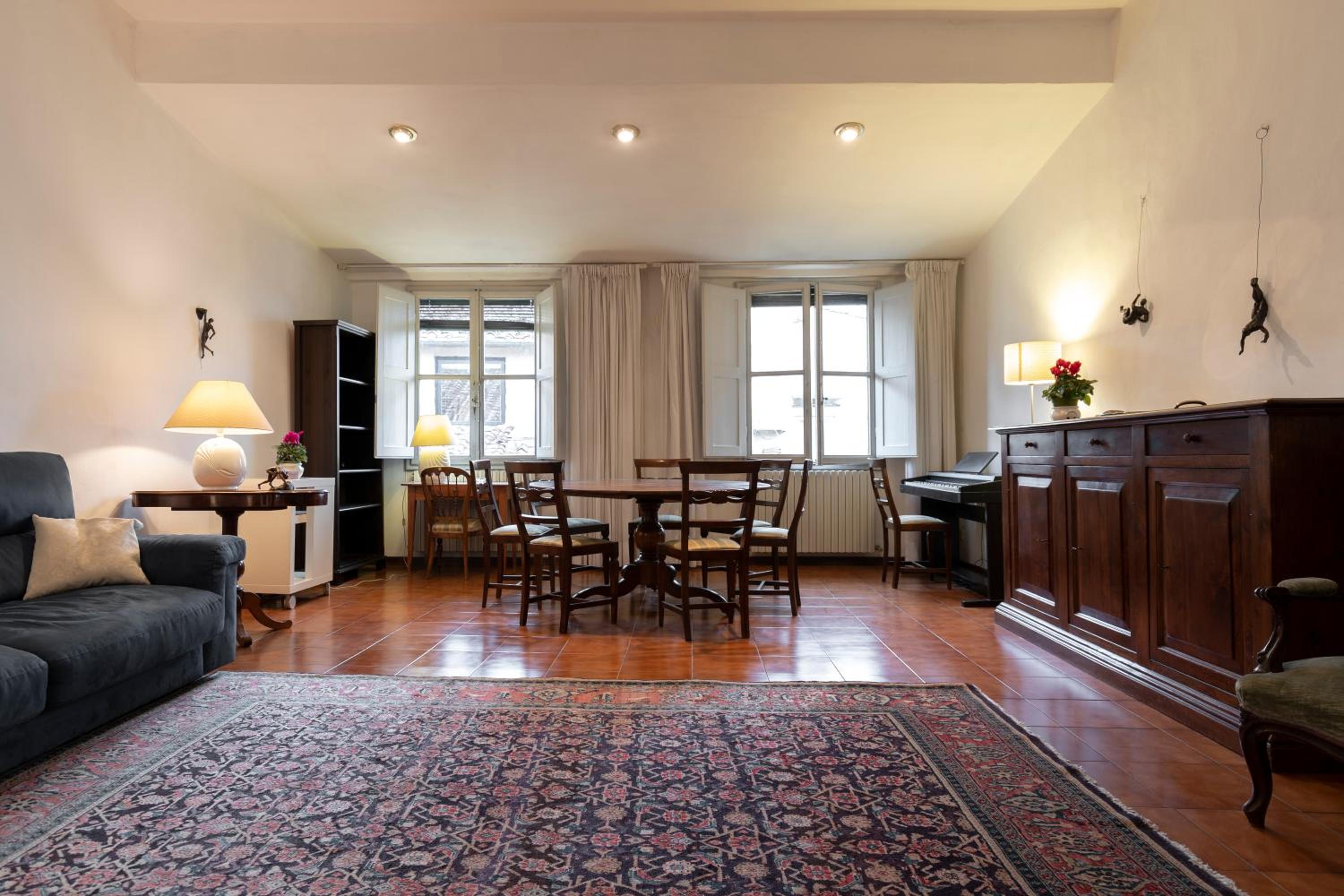 Barbadori Tower Apartment