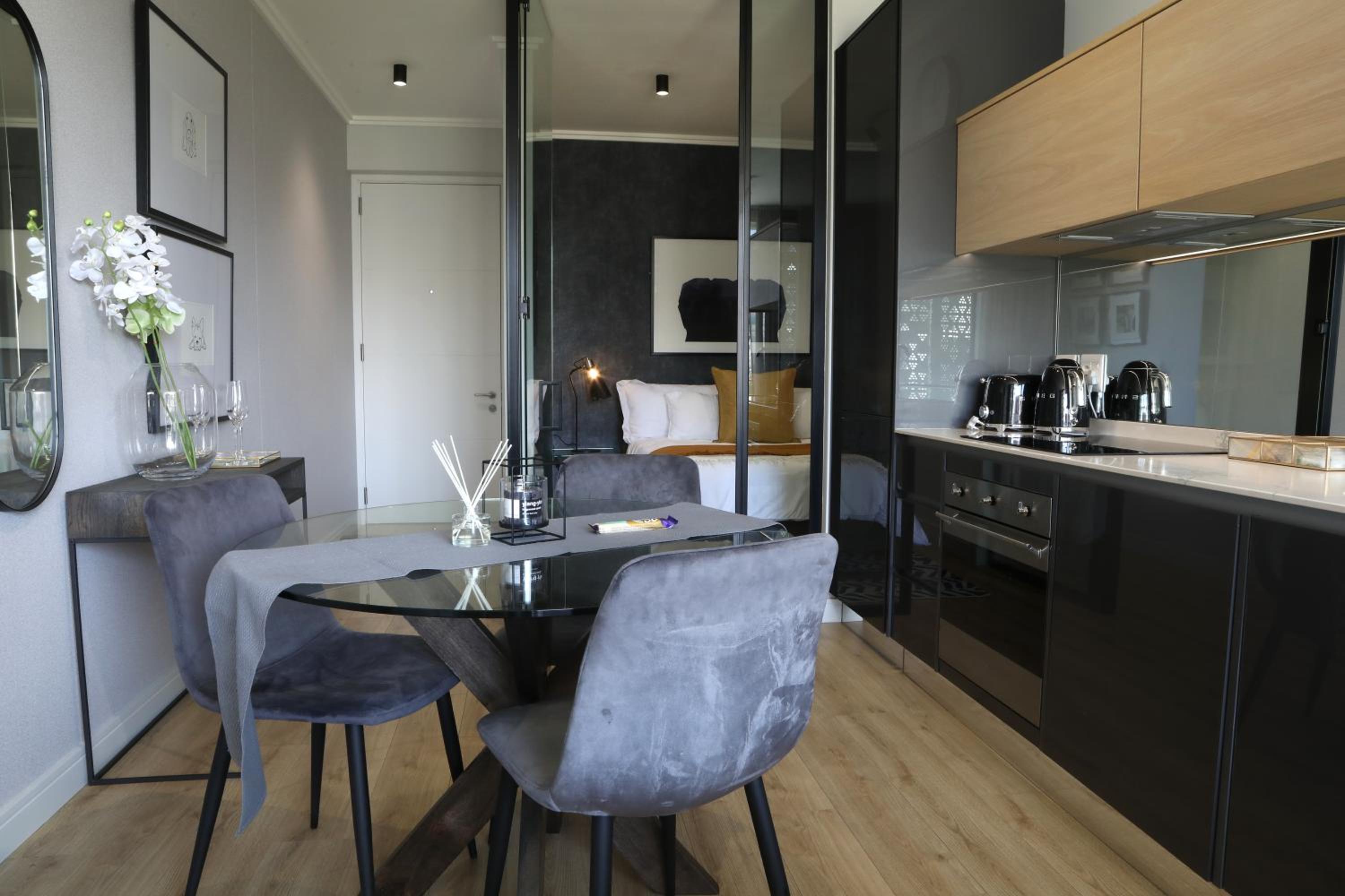5 Star Elegant Apartments, Ellipse, Waterfall City, Midrand, Johannesburg view 4