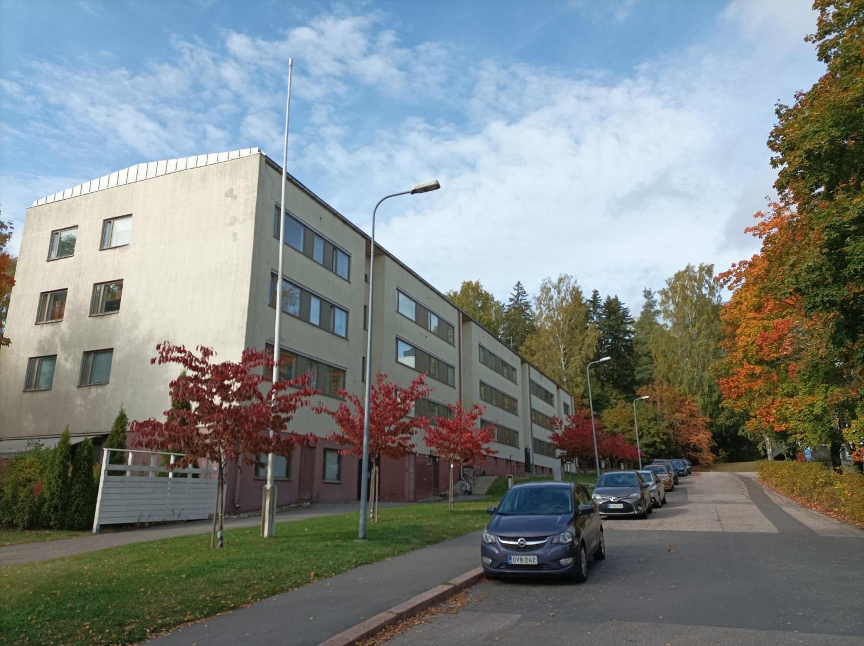 Ihan Puotilan Metron lähellä view 2