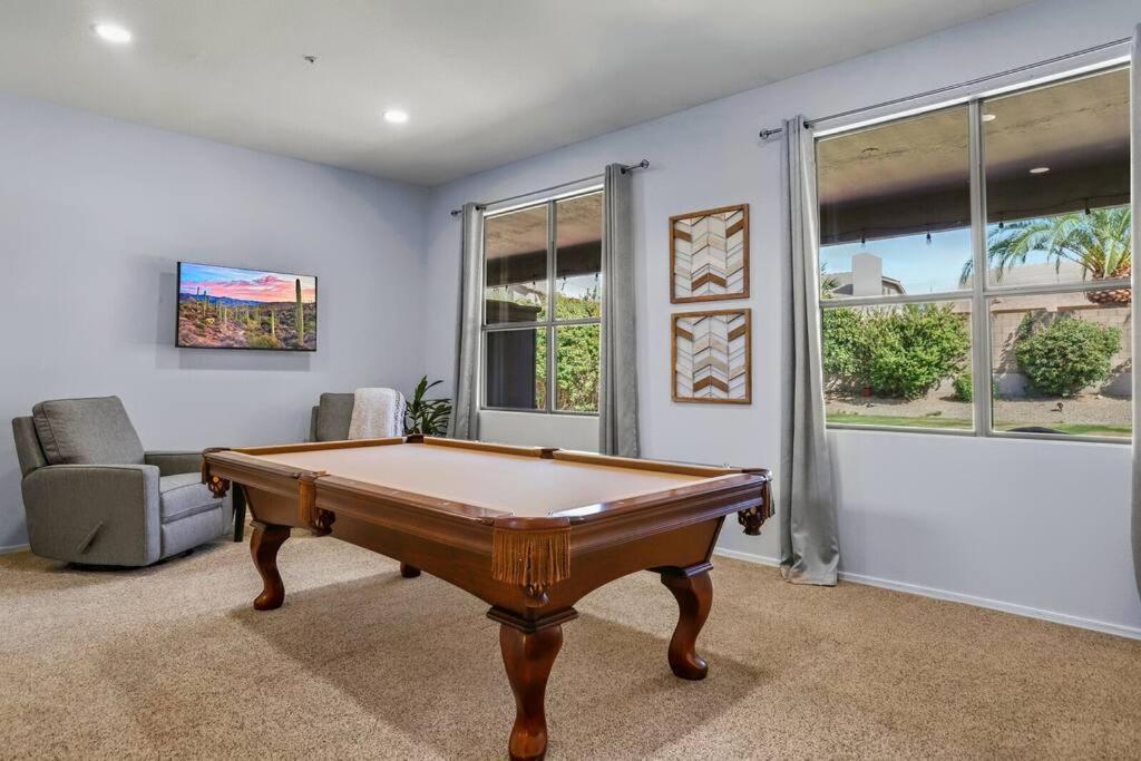 Amazing backyard, private pool, pool table, 5 beds view 5