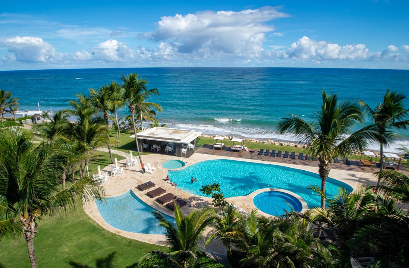 Seawinds Studio - Beachfront Getaway