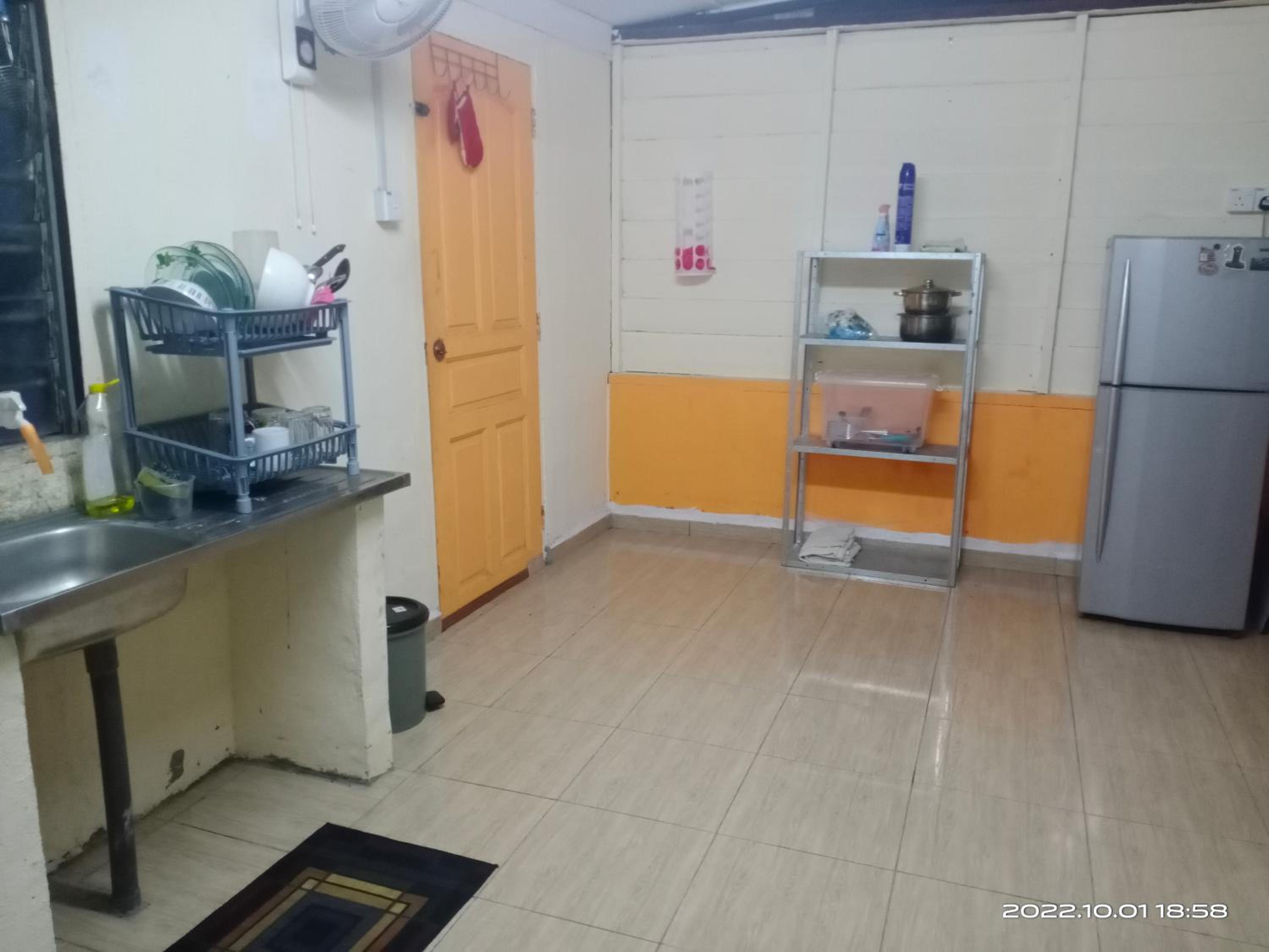 Mak Abah Homestay B Parit Raja Batu Pahat photo 7