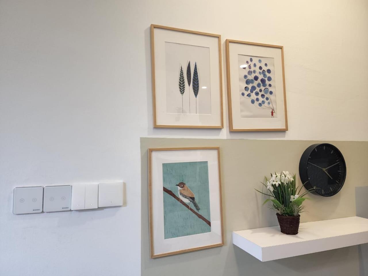 Studio with swimming pool access from the patio at Palazio Mount Austin IKEA AEON by GDRAGON HomeStay
