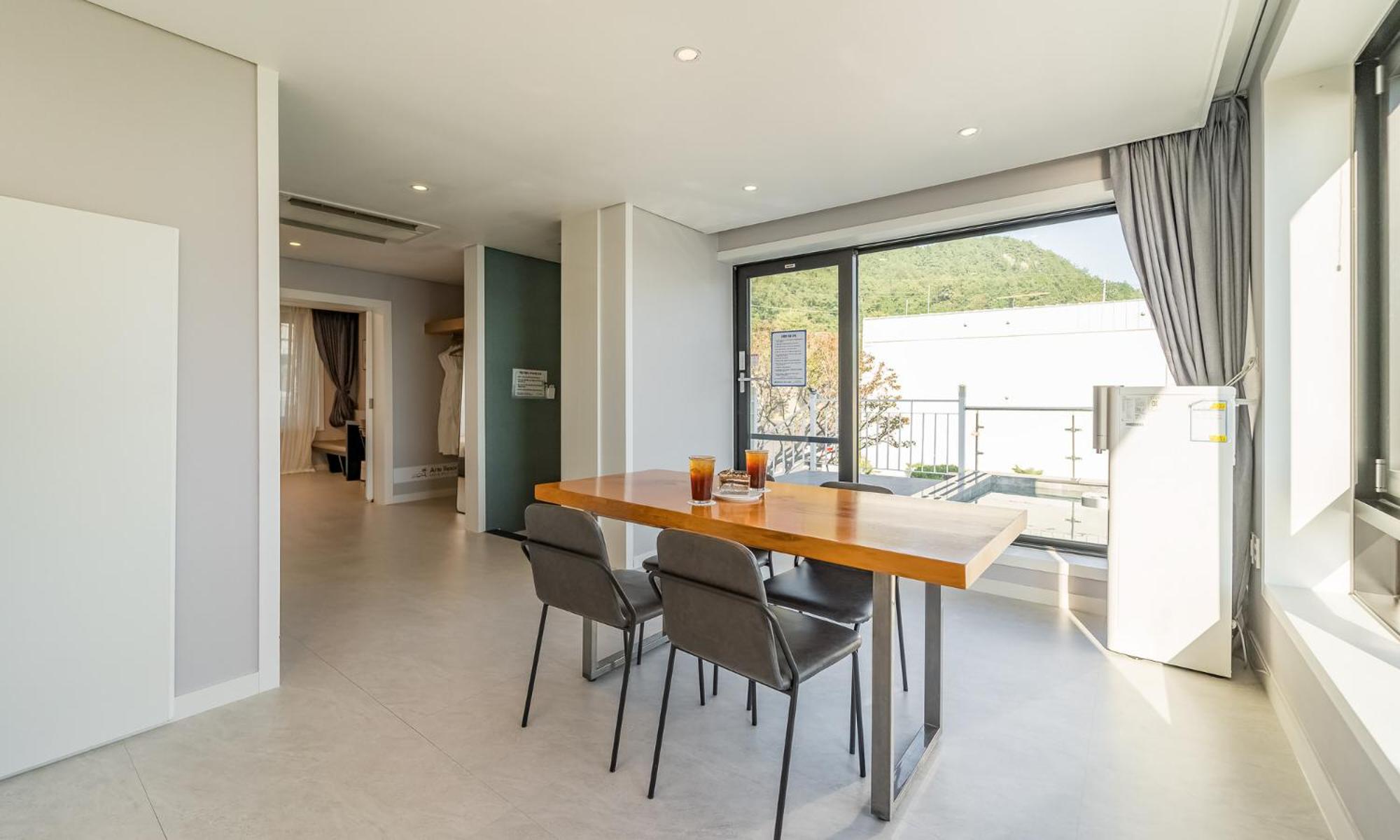 Arte Resort Spa & Pool Villa