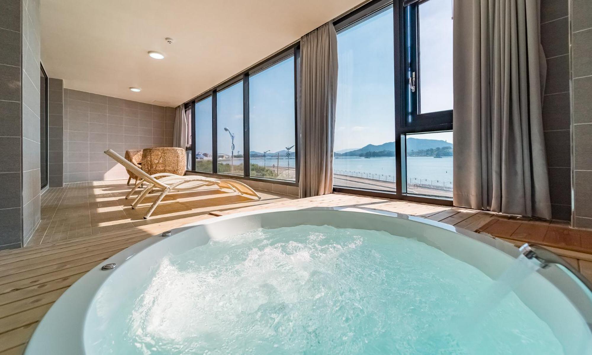 Arte Resort Spa & Pool Villa