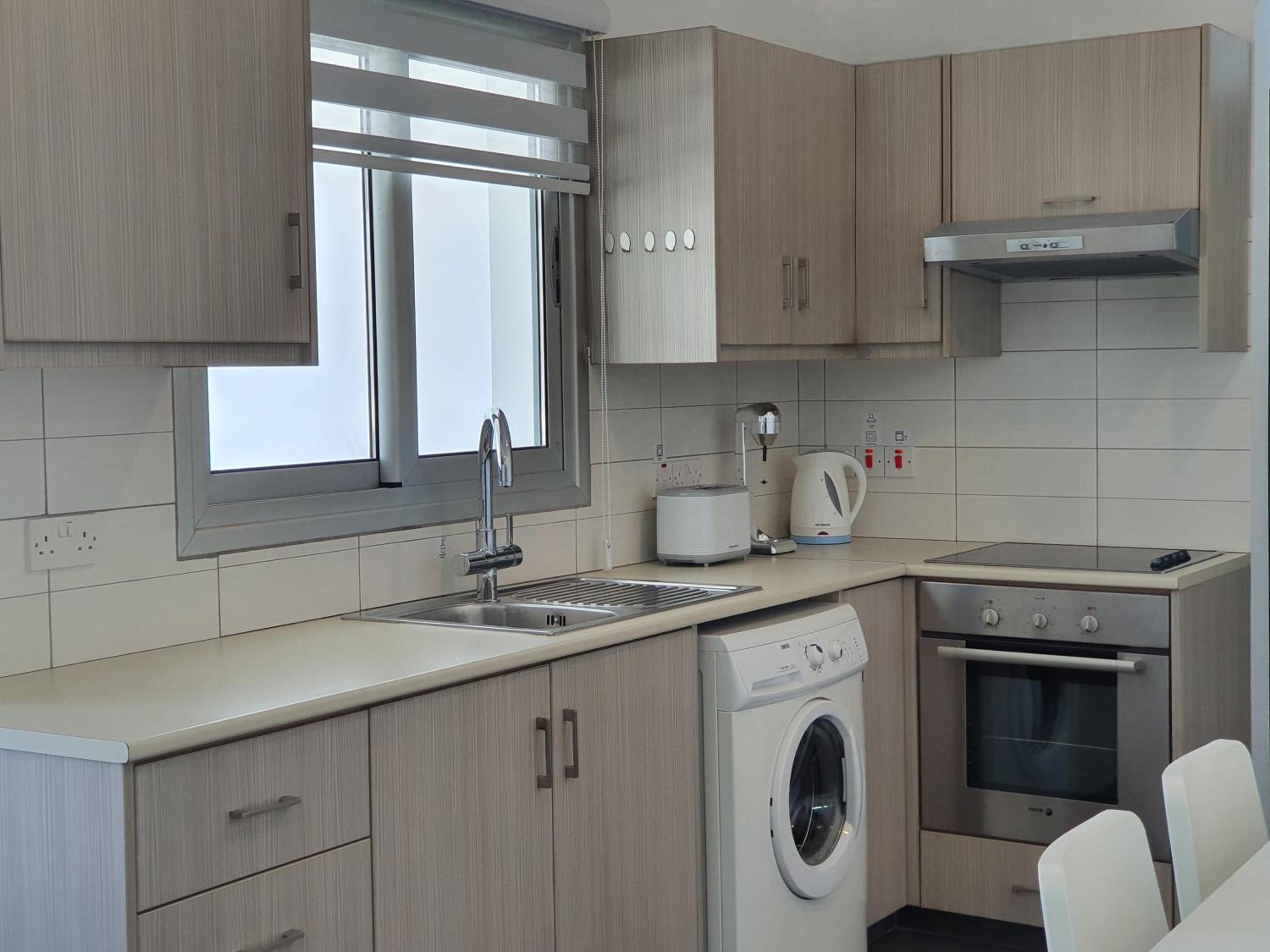 Phaedrus Living: City Center Cozy Flat Demetra 102