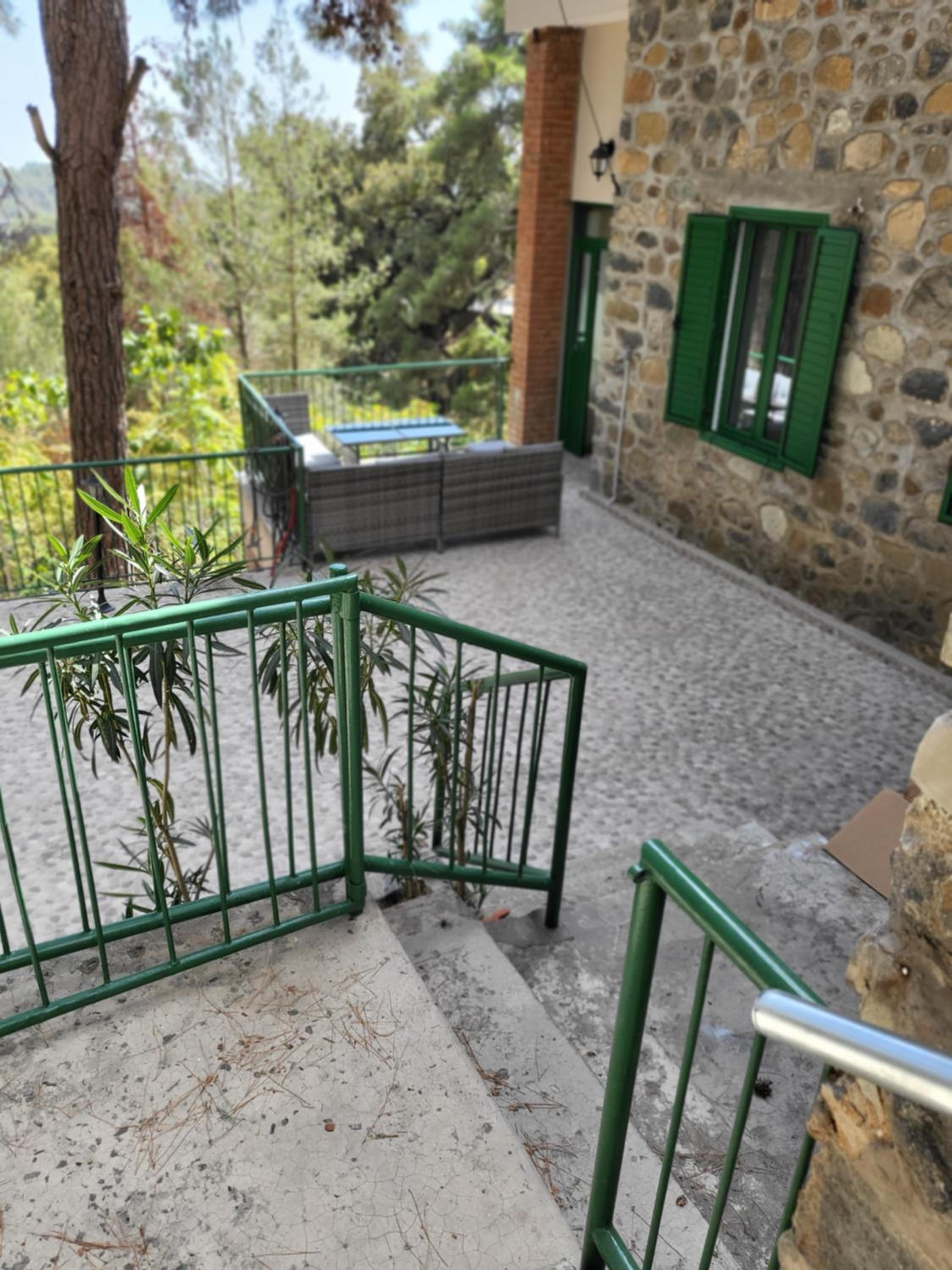 ThePlatres.Nest