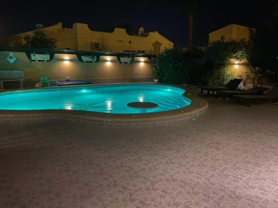 Agradable villa con piscina