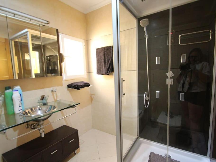 Agradable villa con piscina