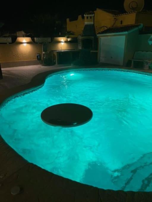 Agradable villa con piscina