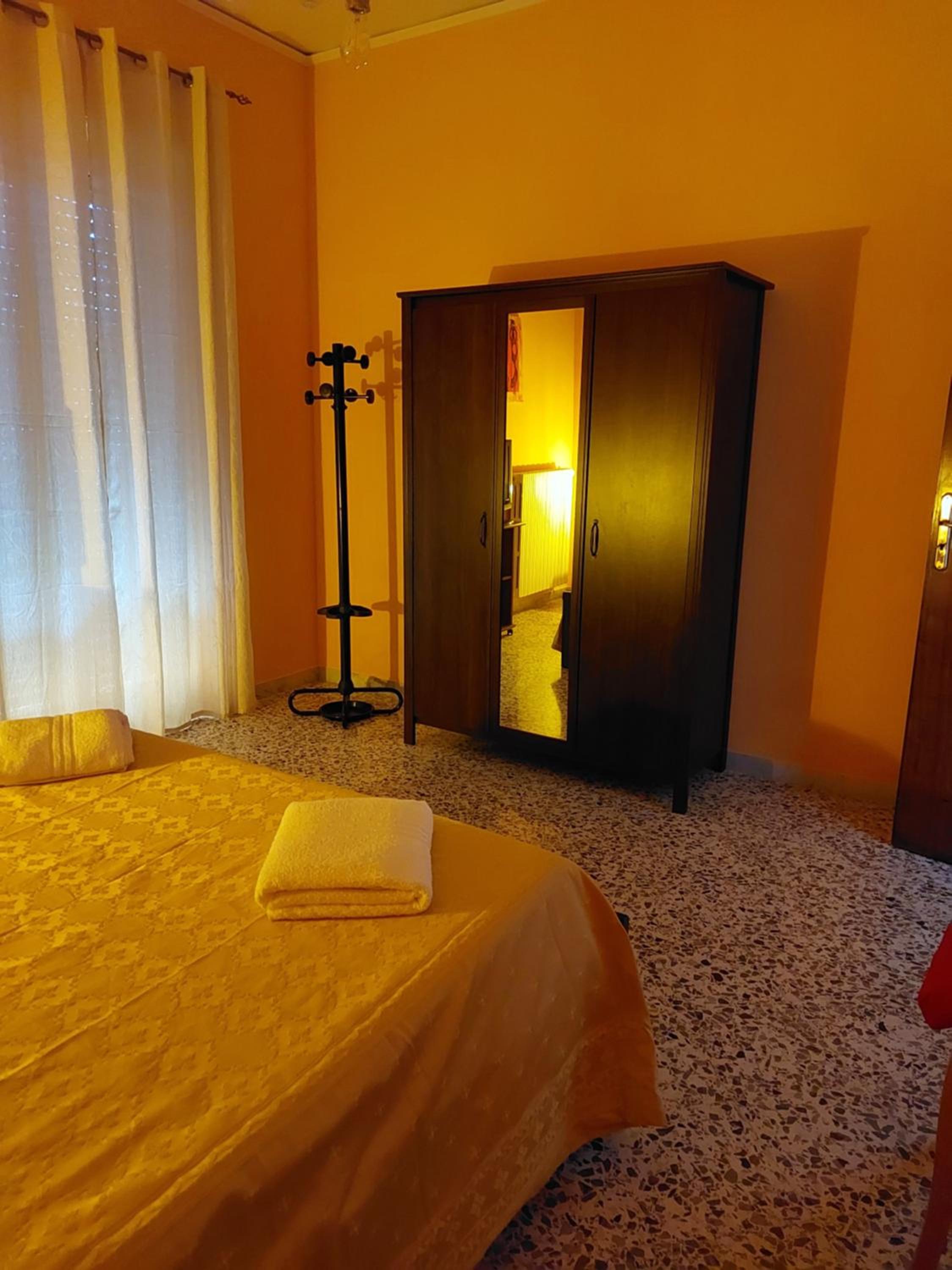 Mezzaluna Guest House