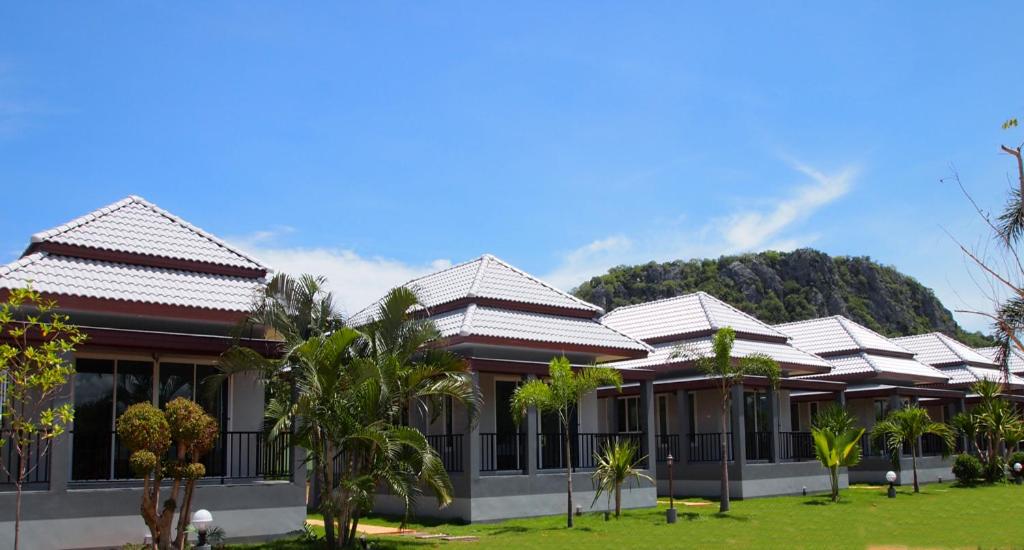 Pran Buri Vacations - KP Mountain Beach - Property Image 9
