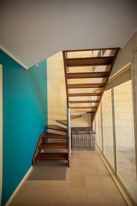 Surf break at Bayview villas SEA VIEW