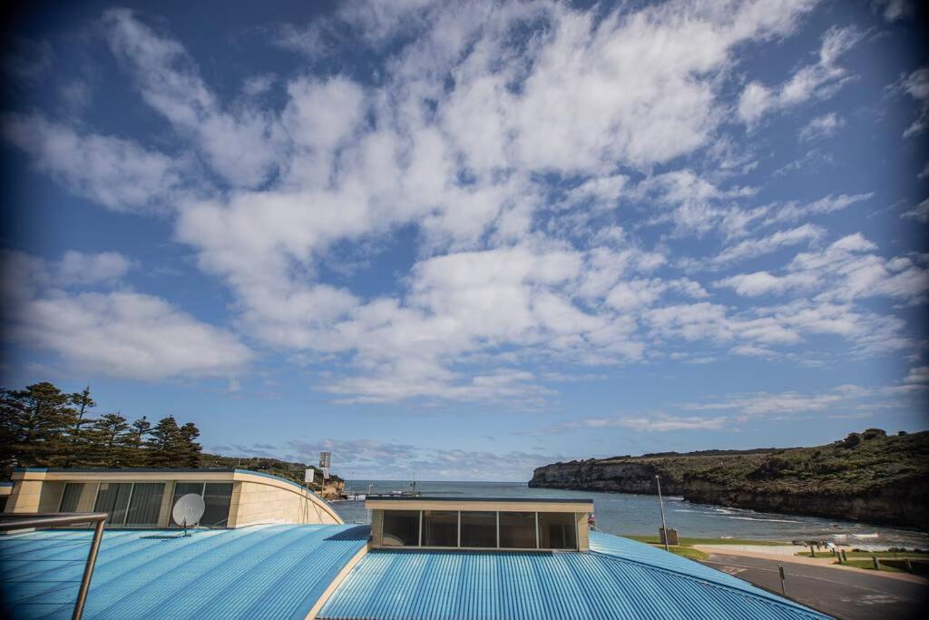 Surf break at Bayview villas SEA VIEW