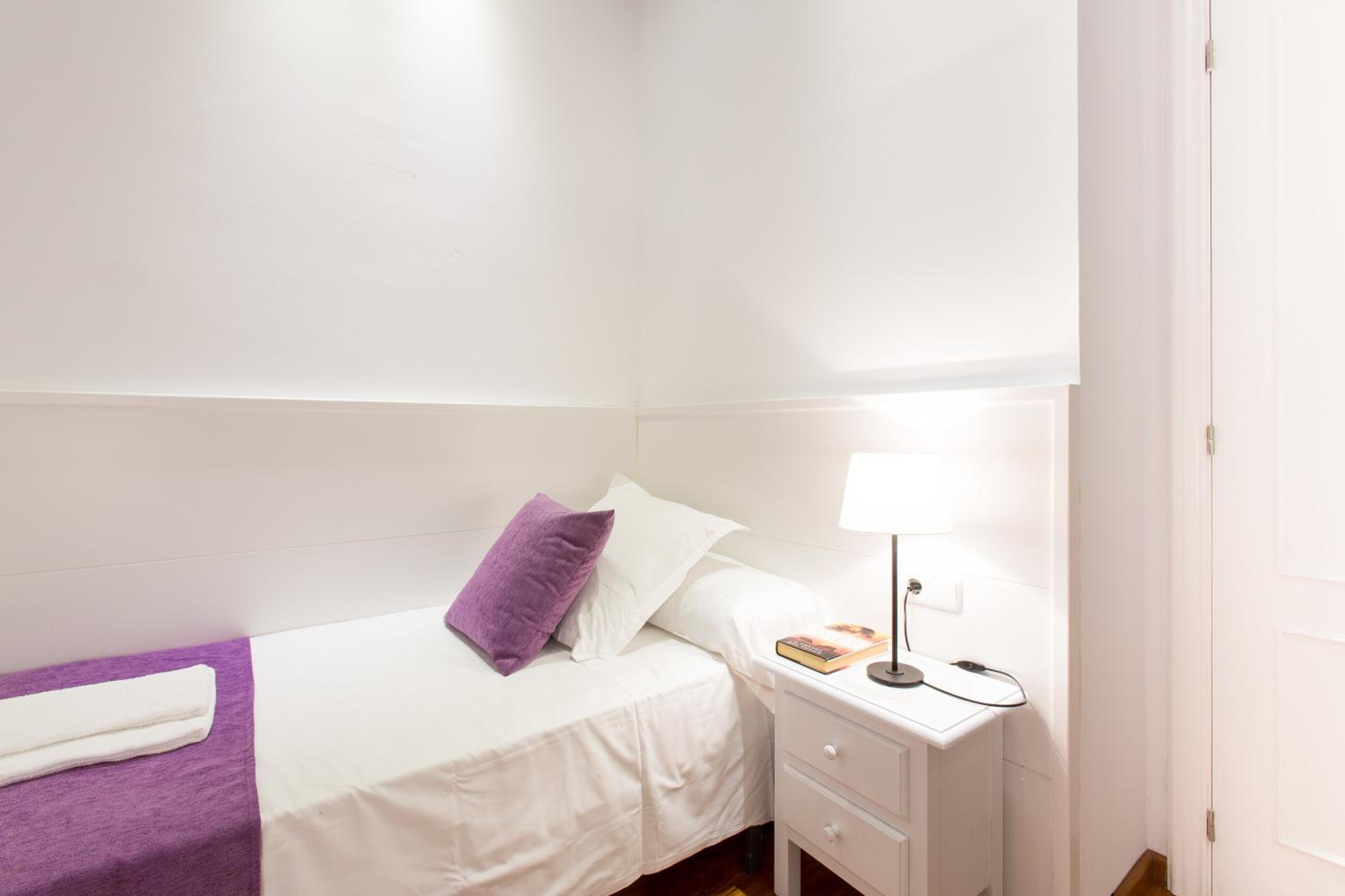 Serennia Apartamentos Ramblas - Plaça Catalunya