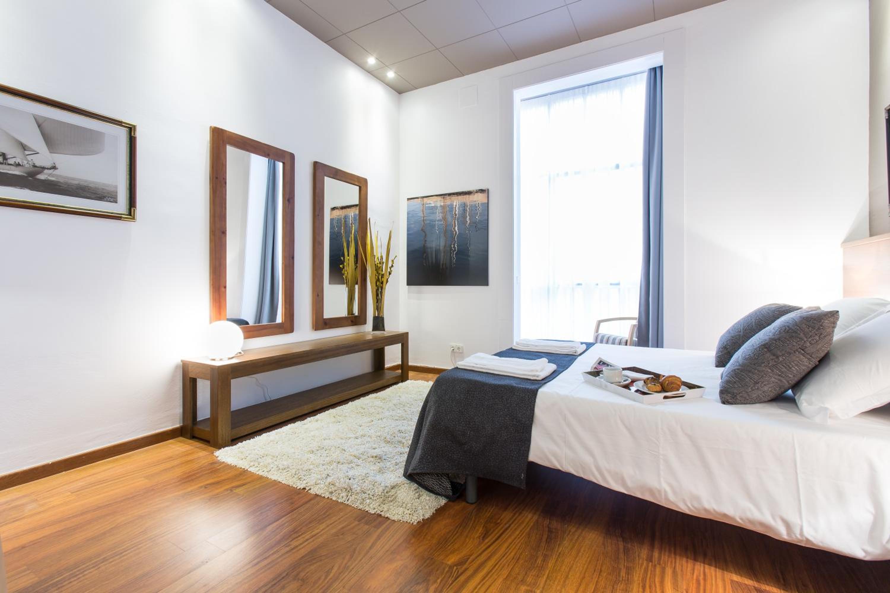Serennia Apartamentos Ramblas - Plaça Catalunya