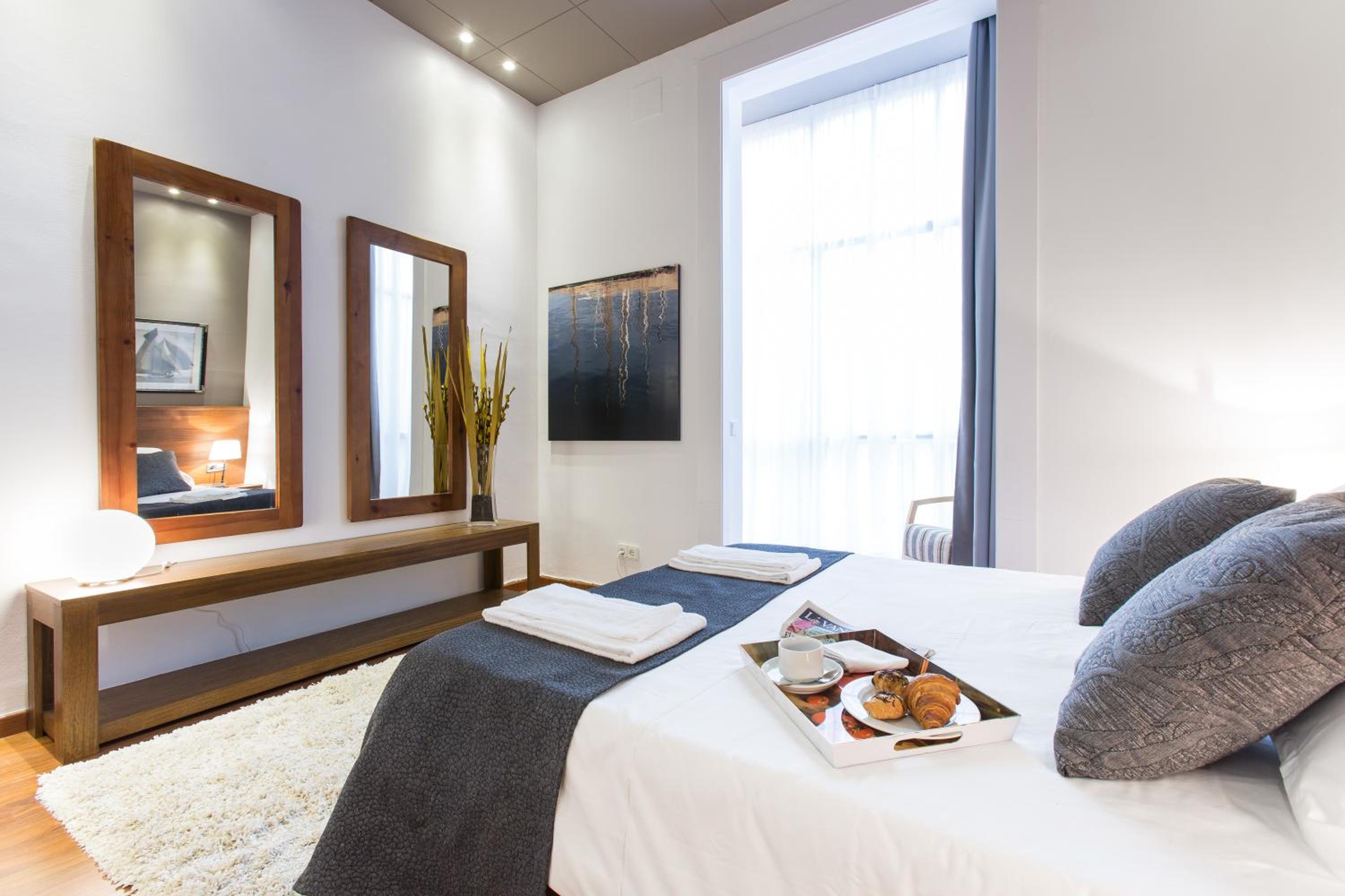 Serennia Apartamentos Ramblas - Plaça Catalunya