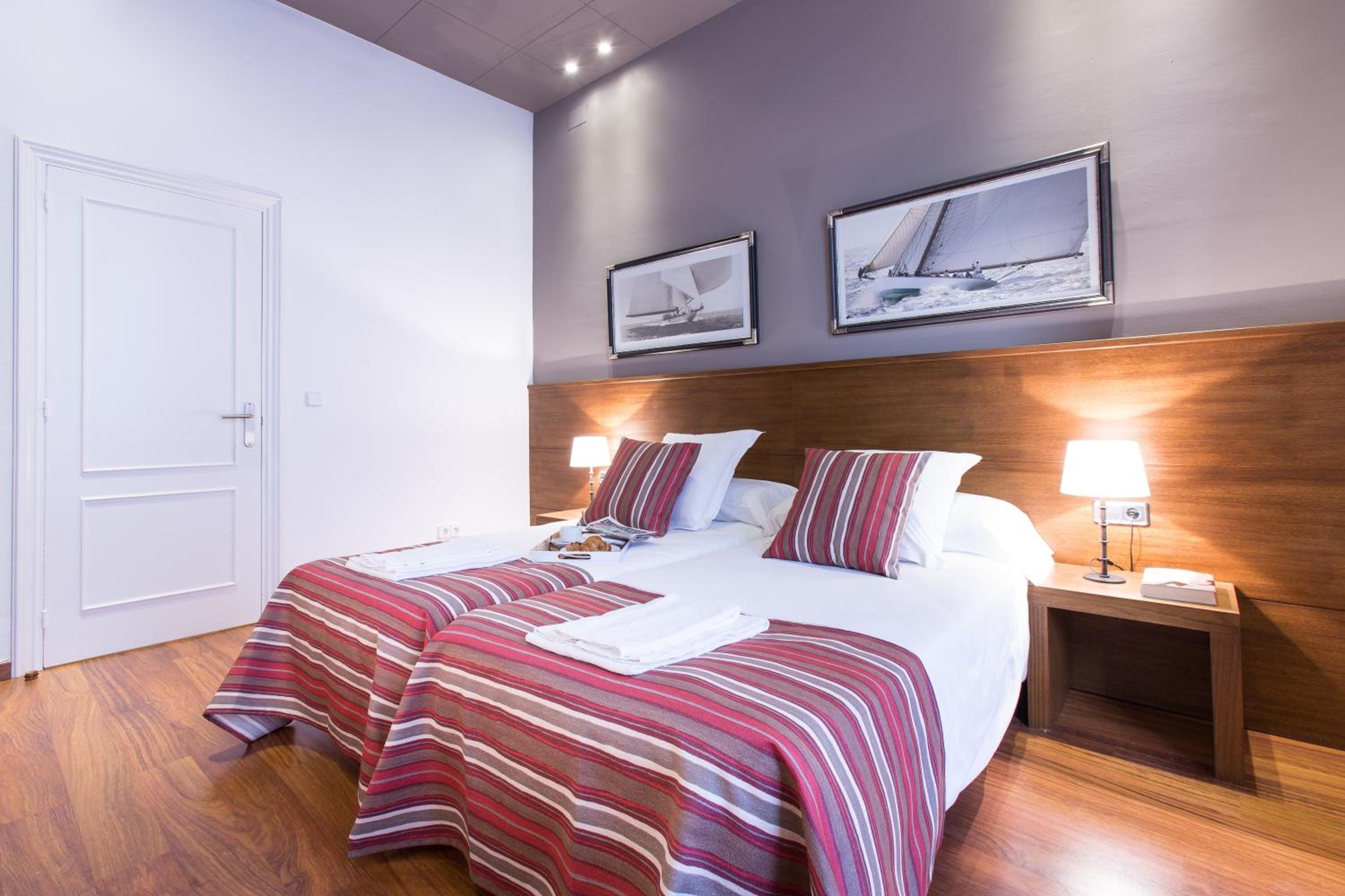 Serennia Apartamentos Ramblas - Plaça Catalunya