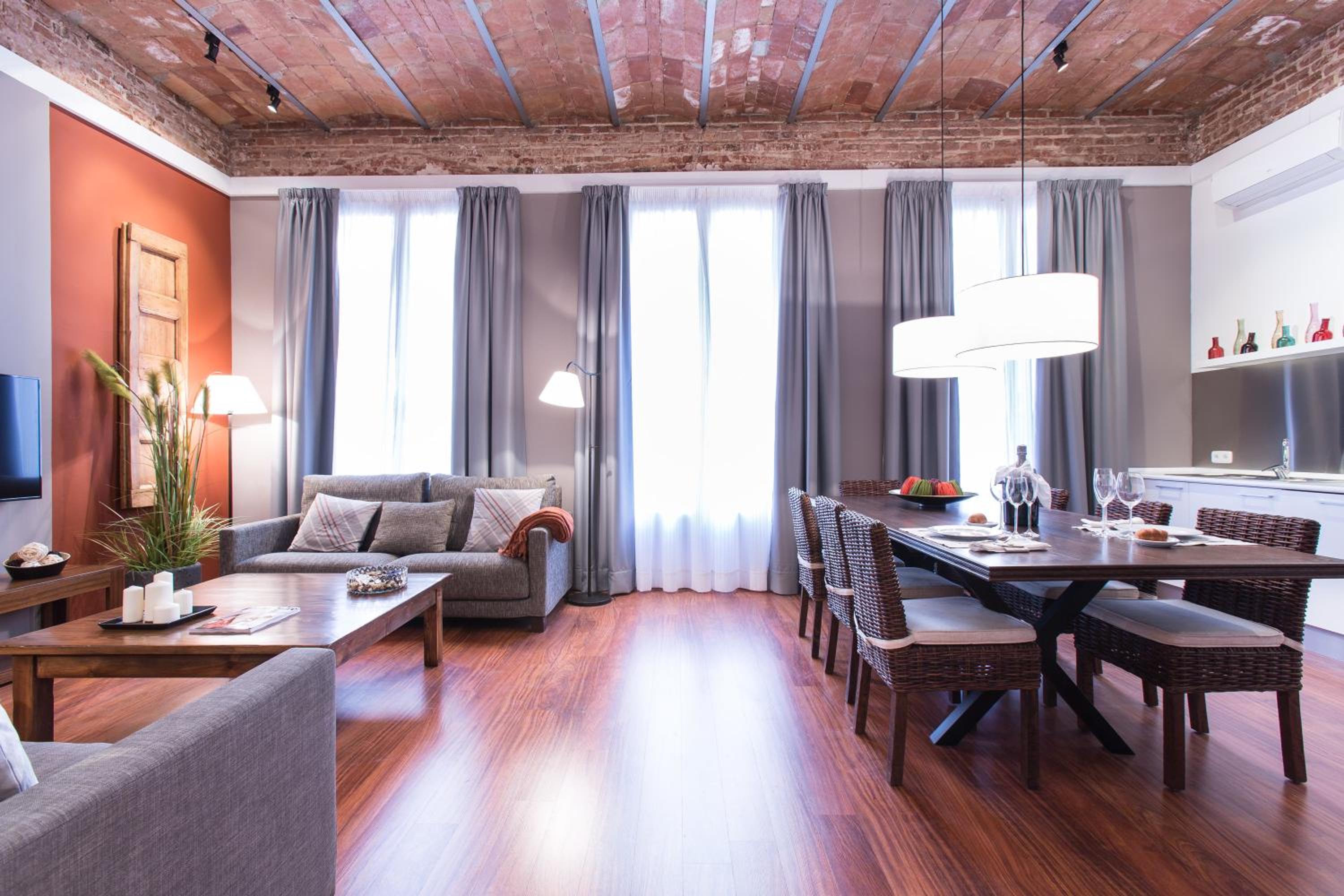 Serennia Apartamentos Ramblas - Plaça Catalunya