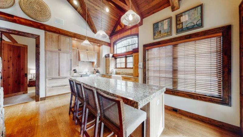 4 Bedroom Ski In, Ski Out Luxury Residence Located Directly On Fanny Hill In Snowmass view 4