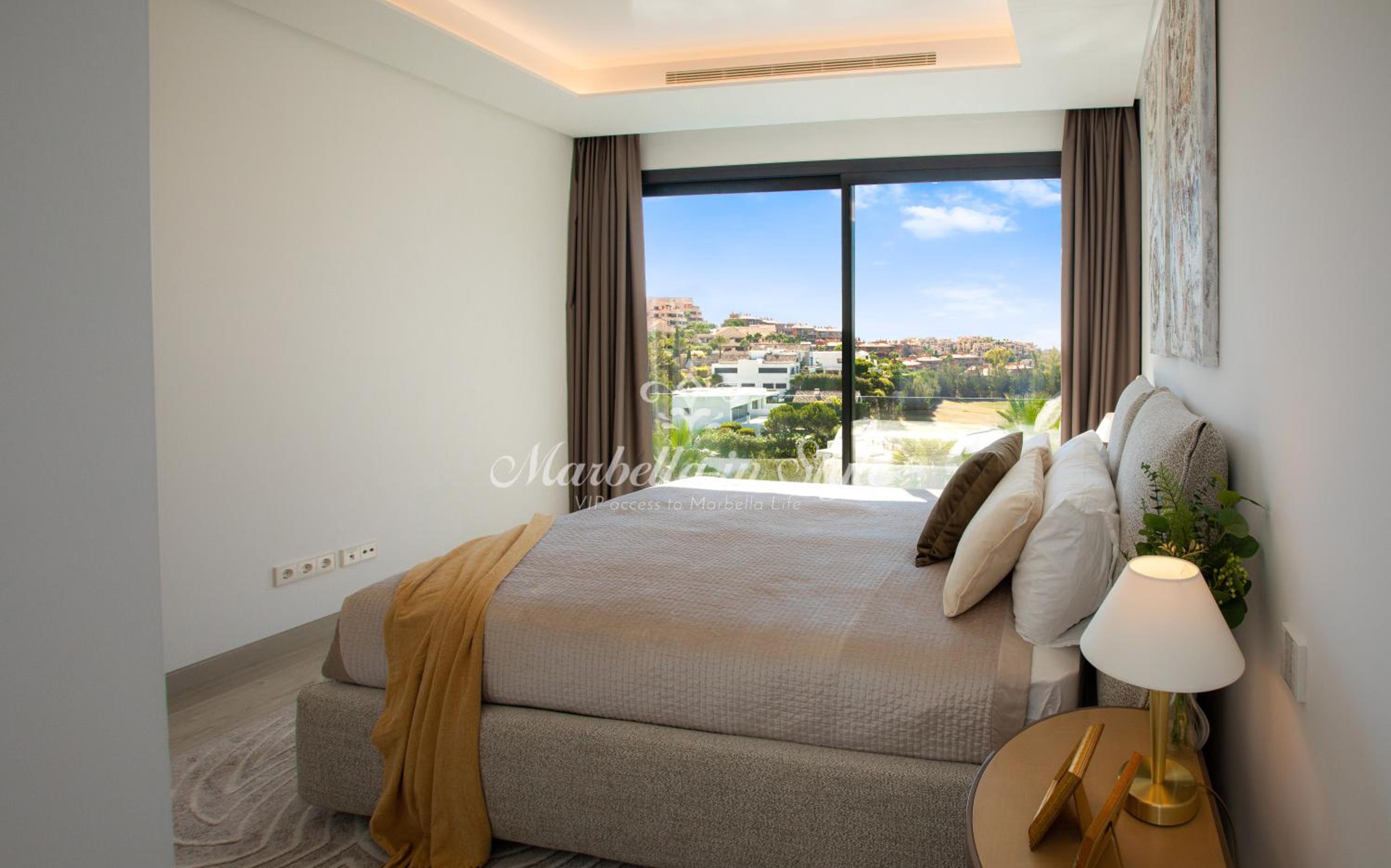 Villa Michaela moderna de súper lujo con piscina y vistas