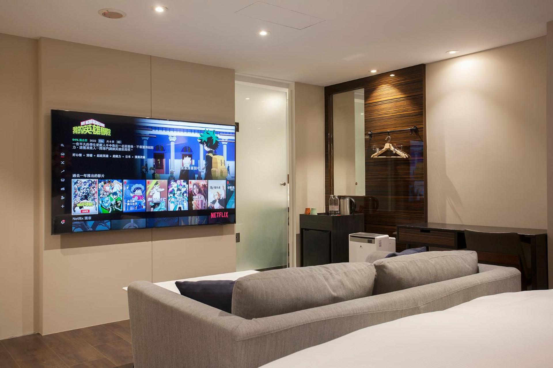 P&F Hotel