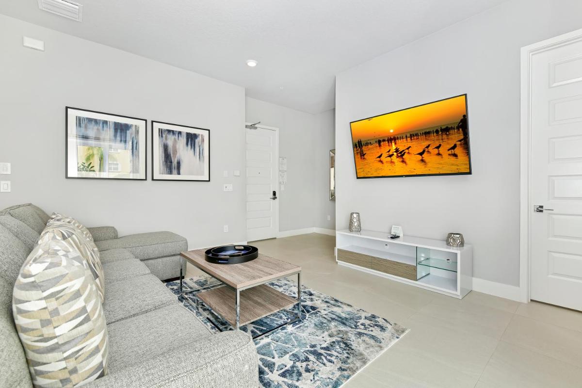 Stylish Condo near Disney w/ Hotel Amenities - 7740 - 52 - 105 view 5