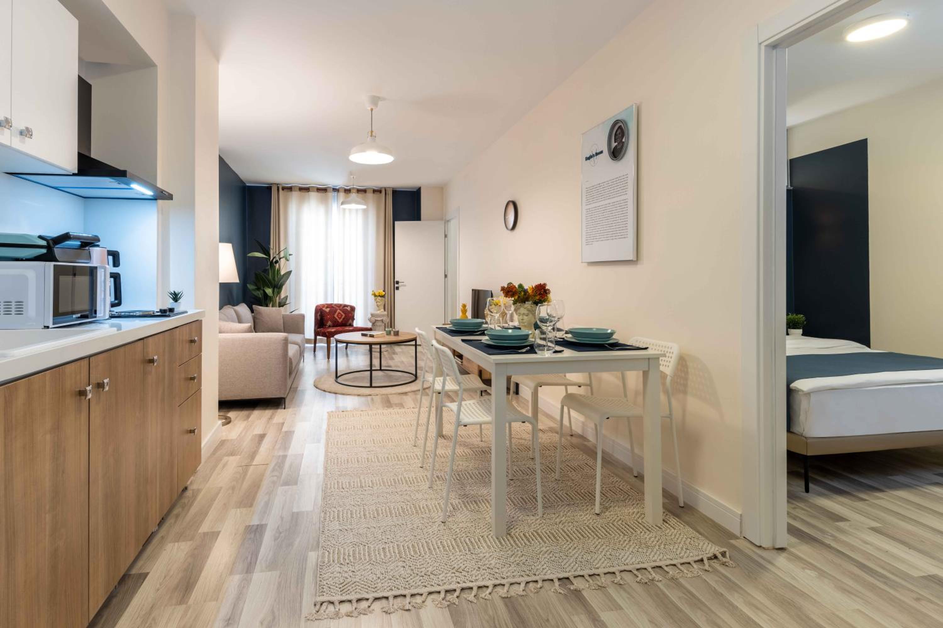 Monnas Suite - Image 18