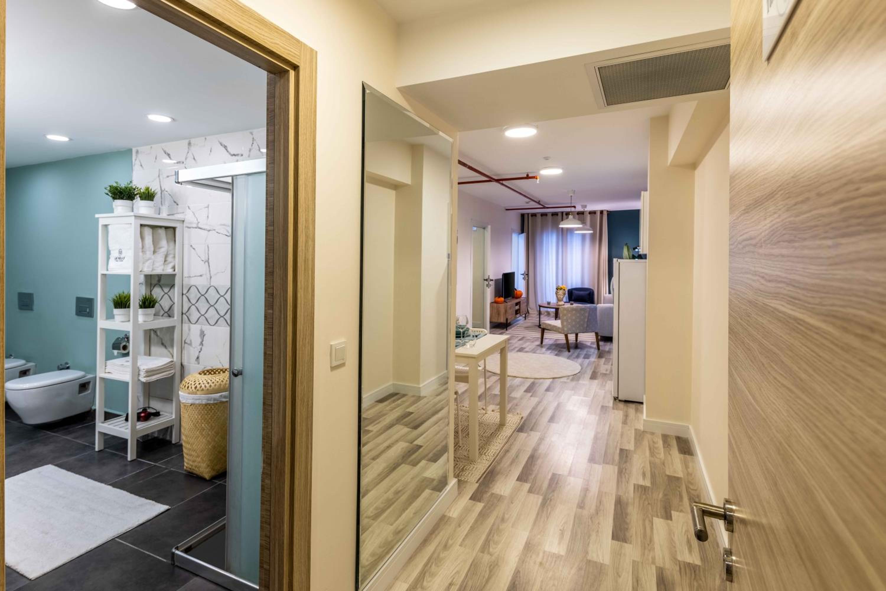 Monnas Suite - Image 118