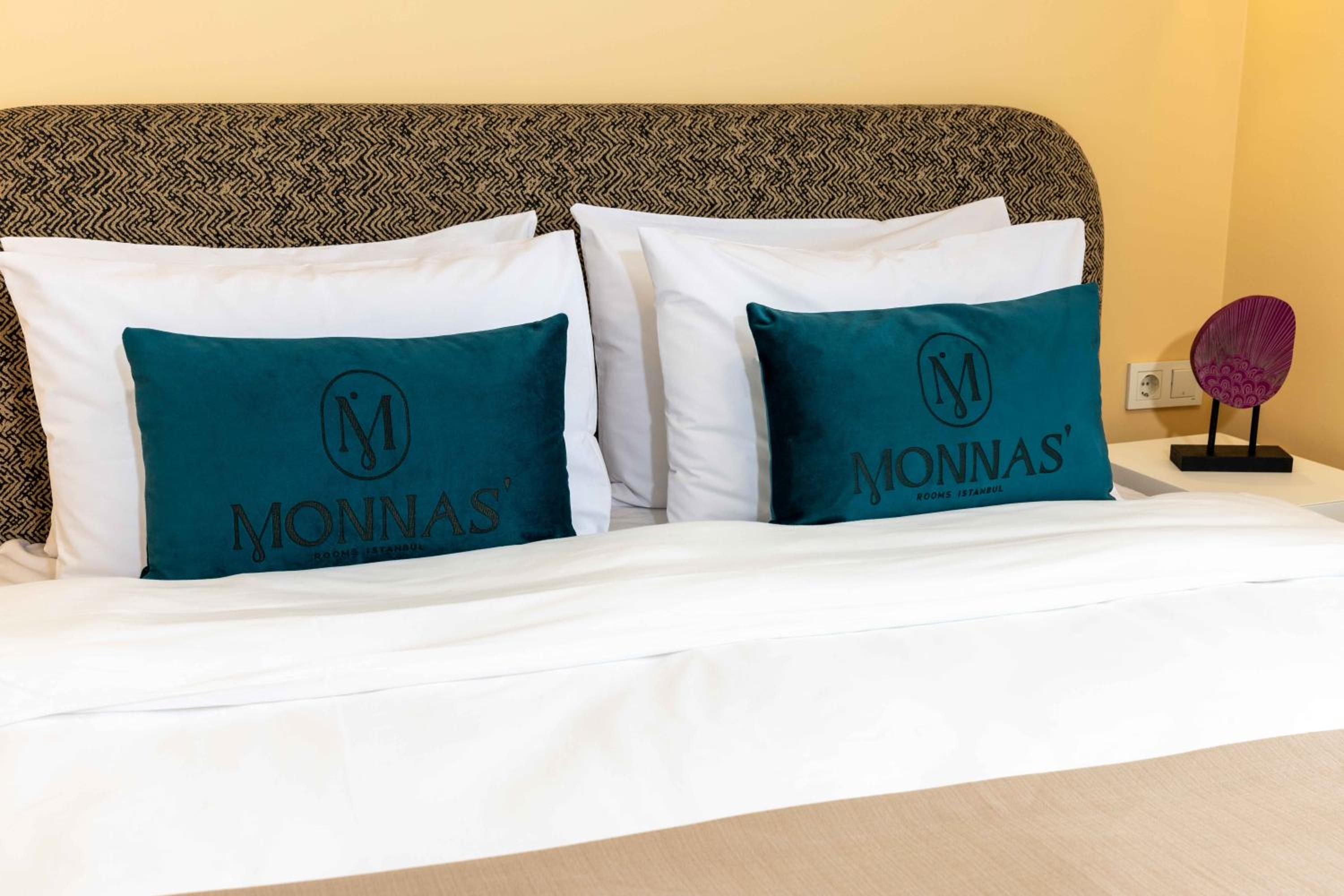 Monnas Suite - Image 195