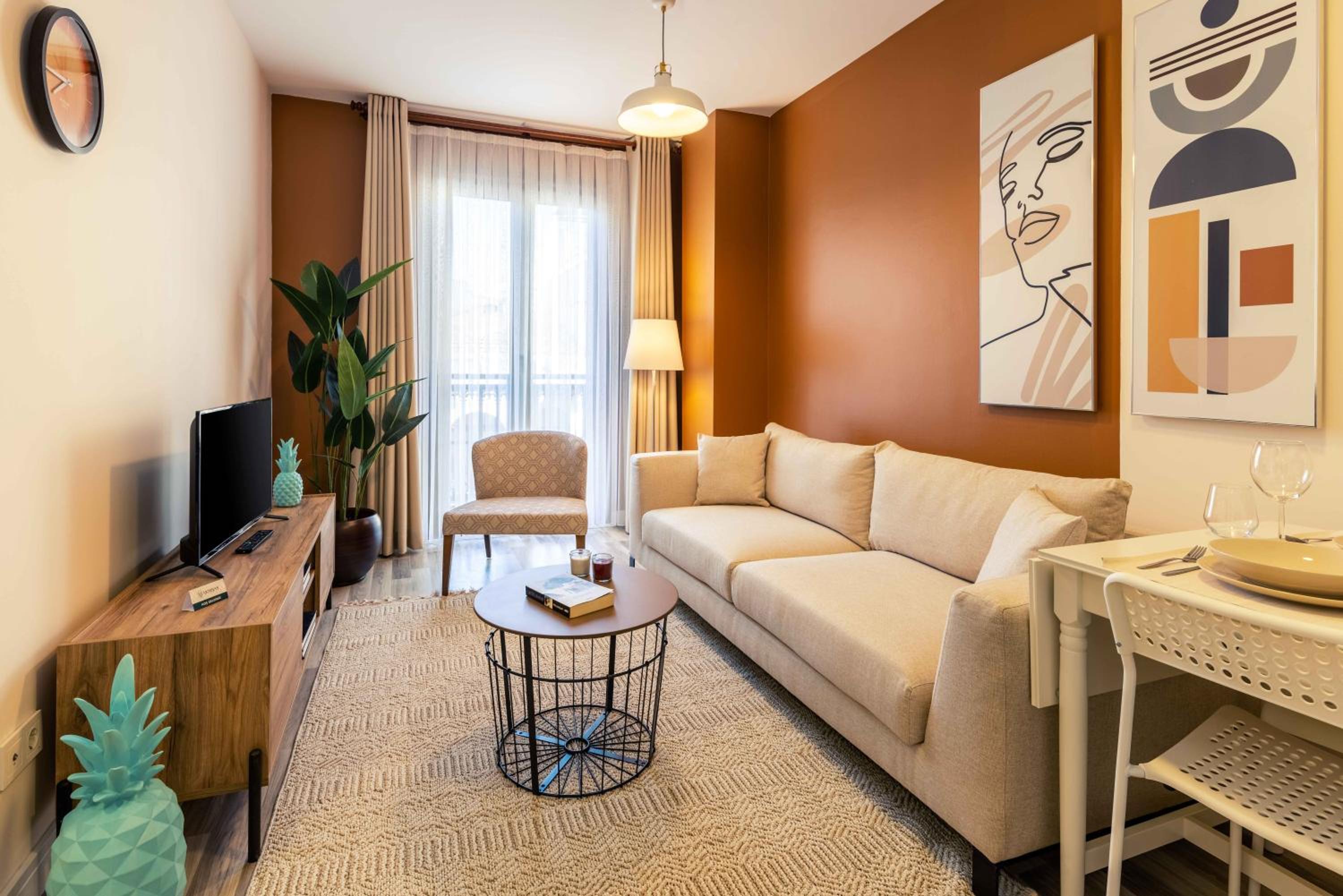 Monnas Suite - Image 28