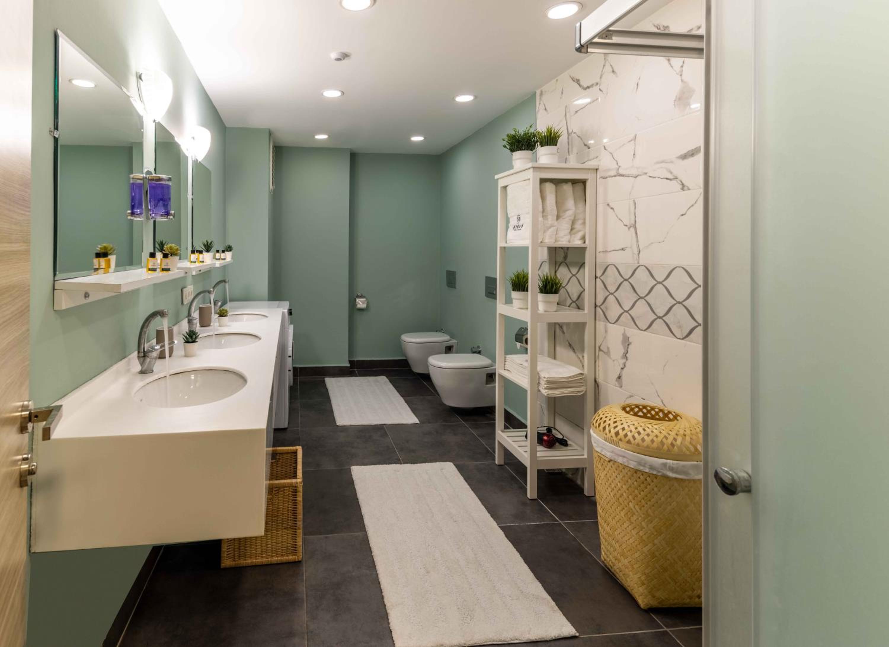 Monnas Suite - Image 127