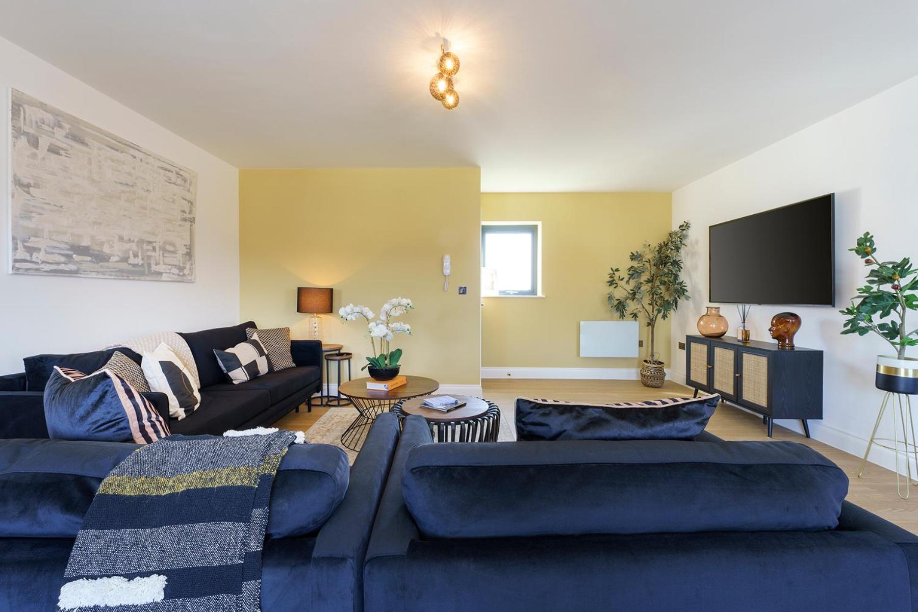 Alba - 2 Bedroom Luxury Apartment by Mint Stays