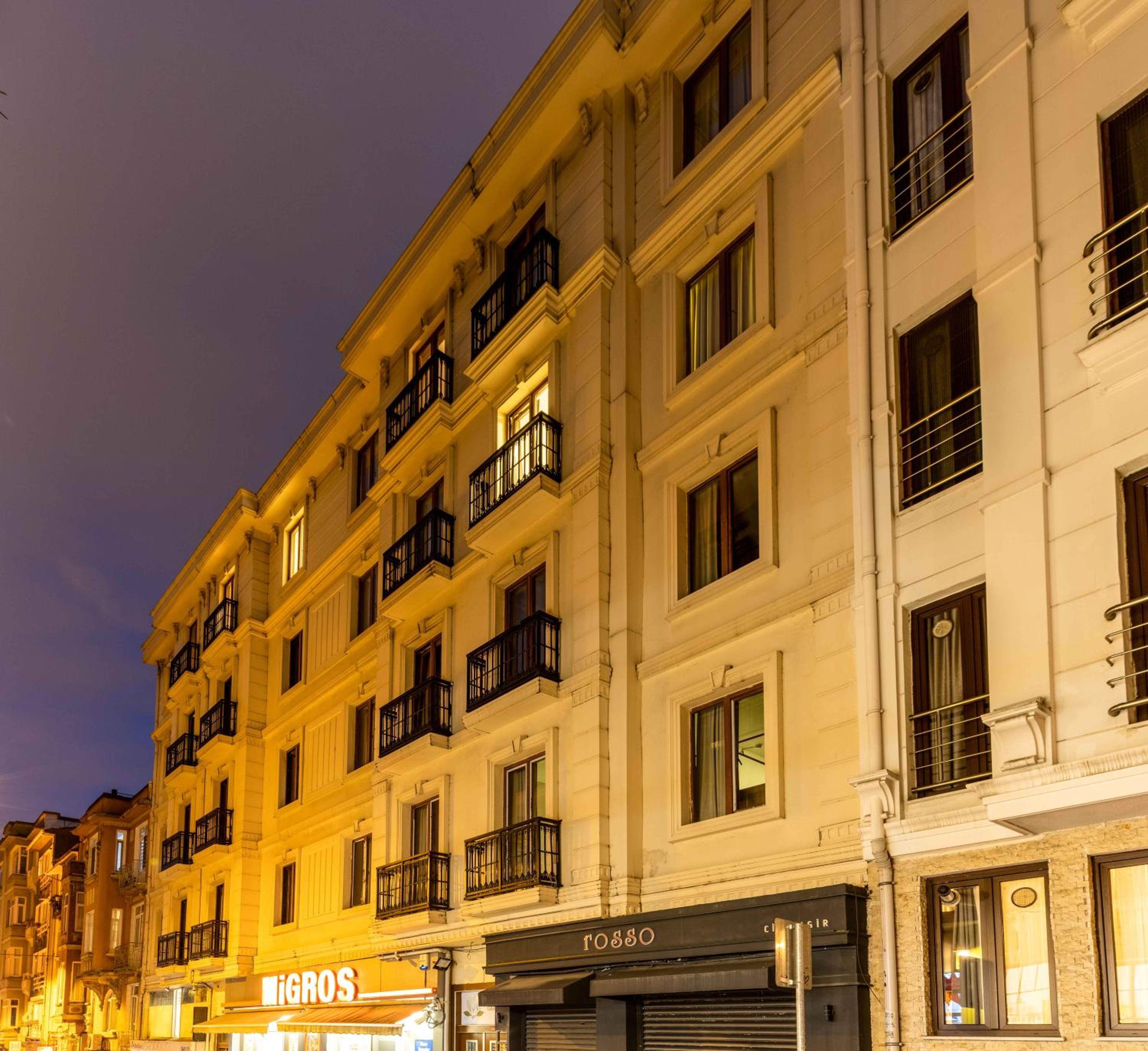 Monnas Suite - Image 15