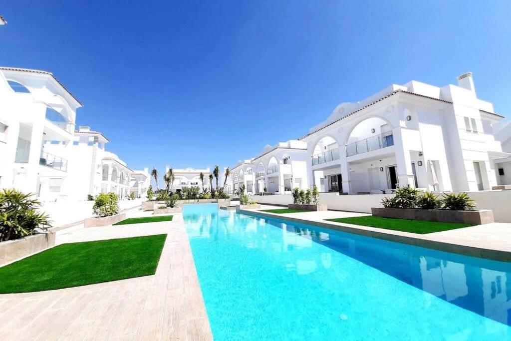 Allegra Ciudad Quesada by Villas&You
