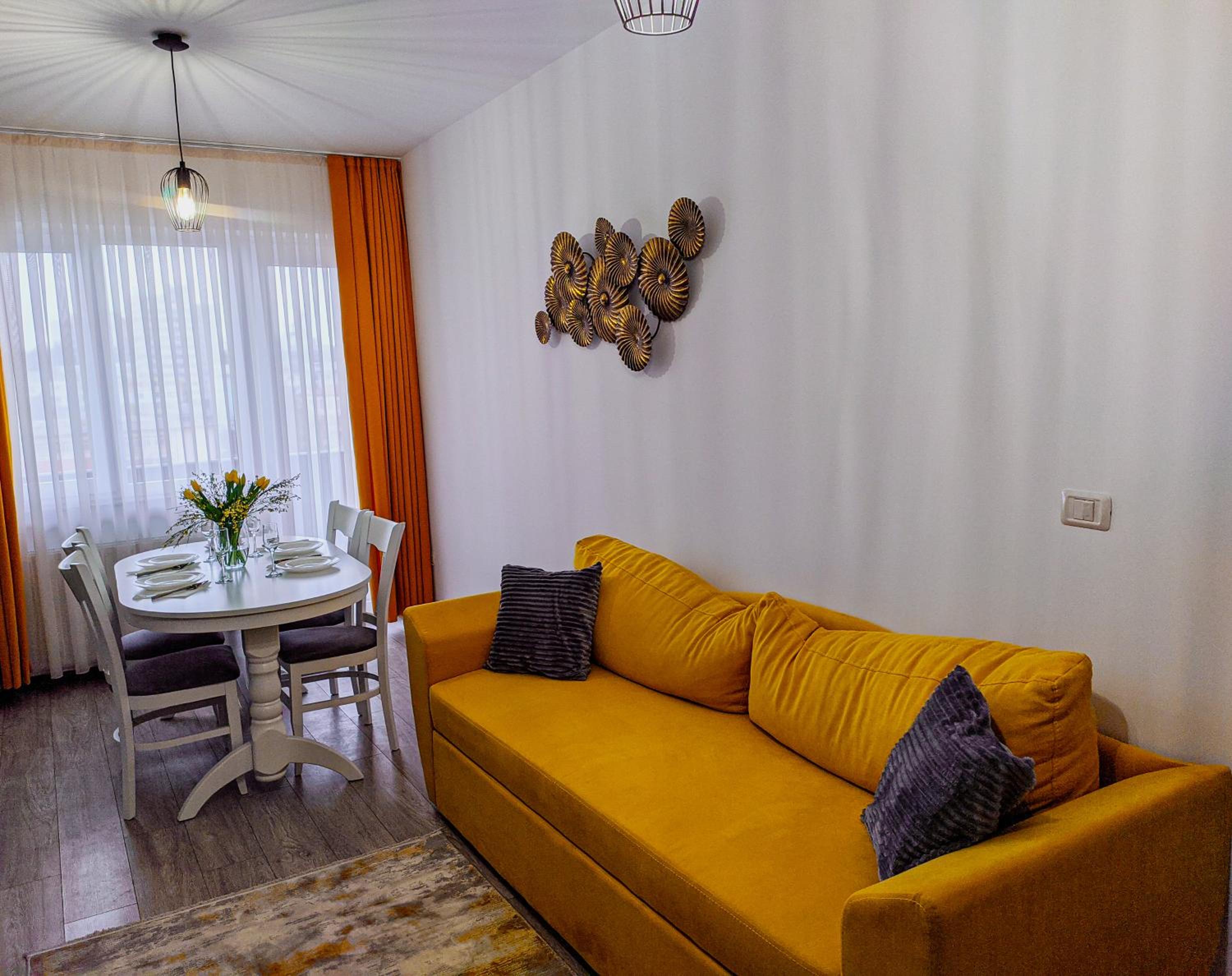 Apartment Alexa view 2