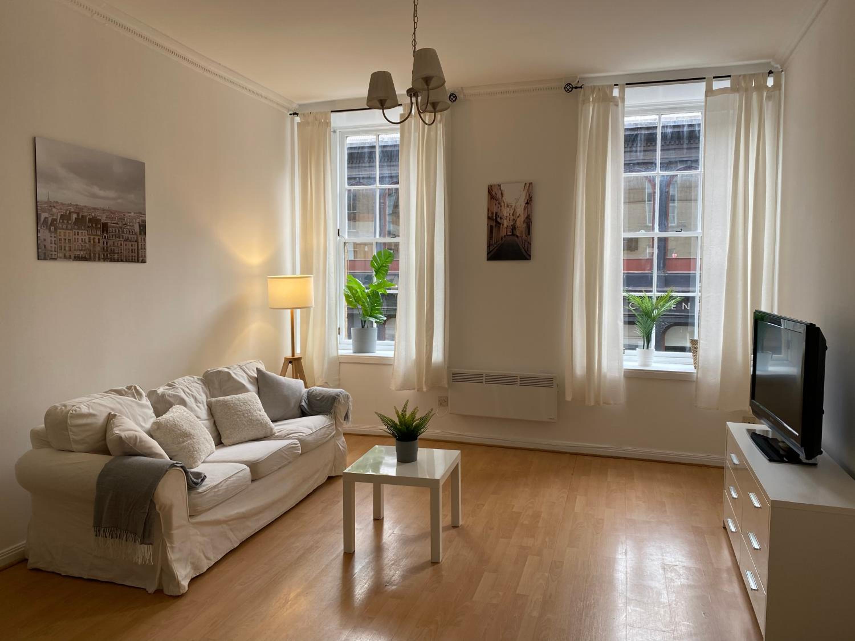 Lovely 1-Bed Apartment in Glasgow Merchant City view 2