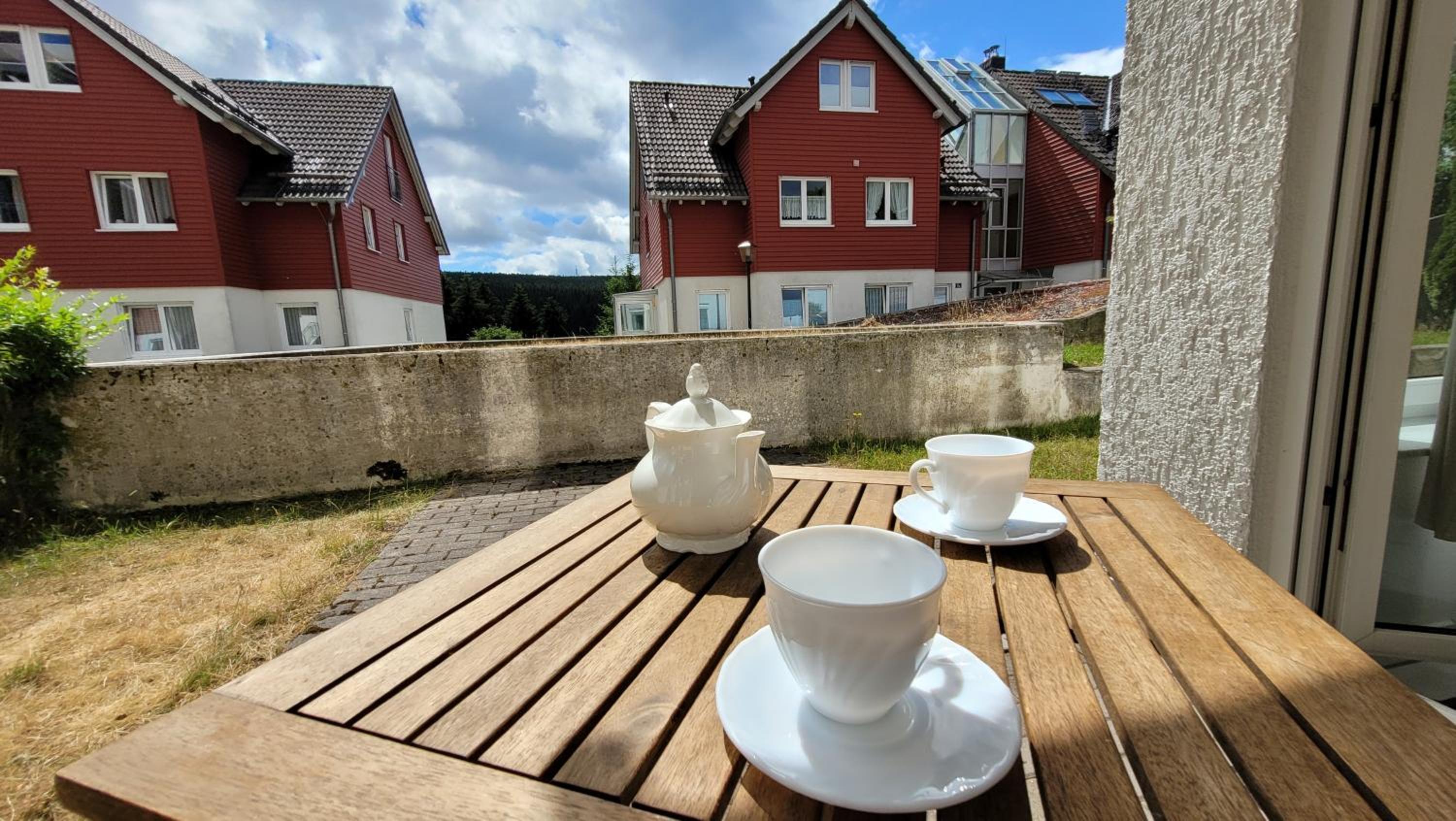 Wohlfühl-Ferienwohnung mit Tiefgarage im Grünen
