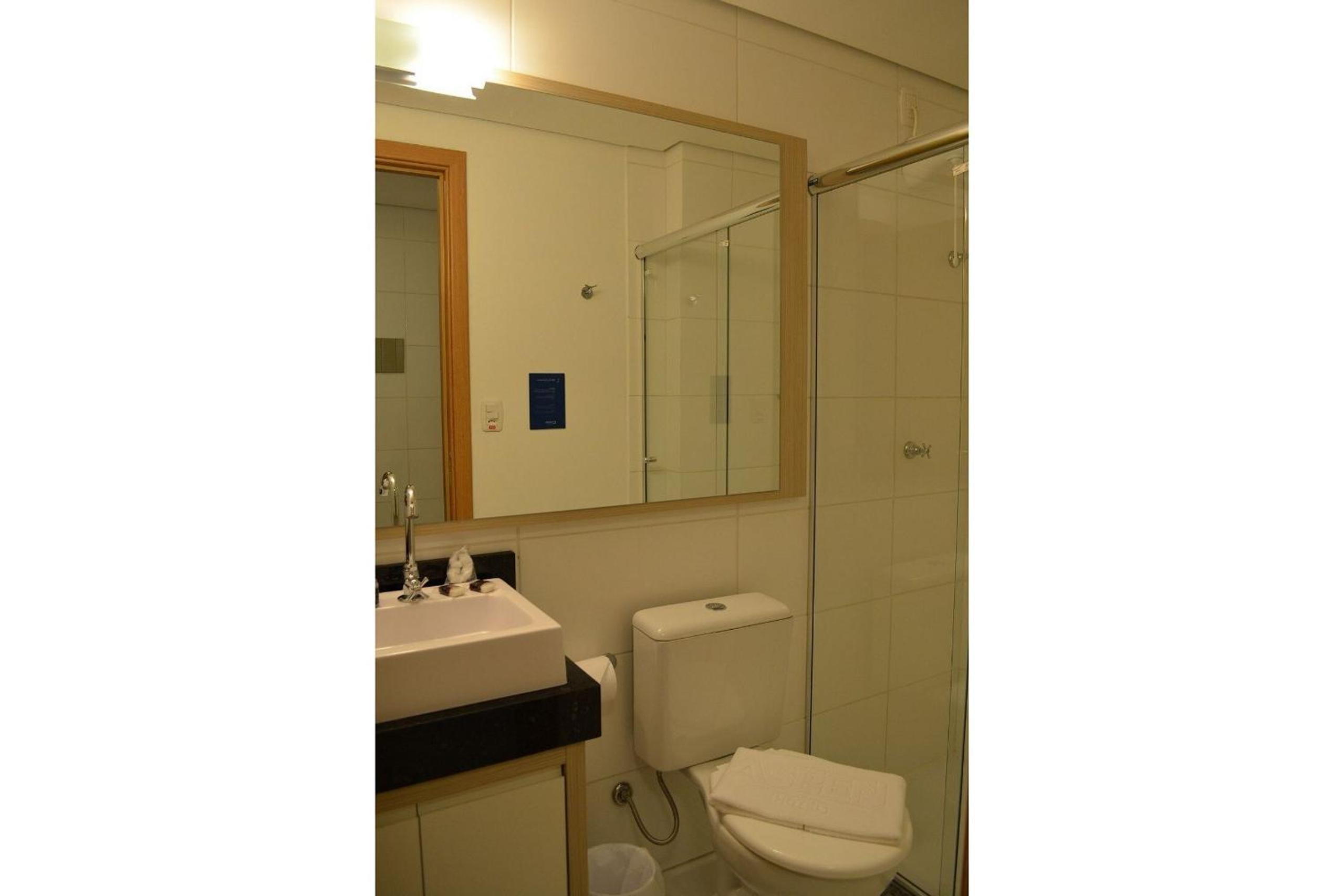 Executive 206 - No garage view 2