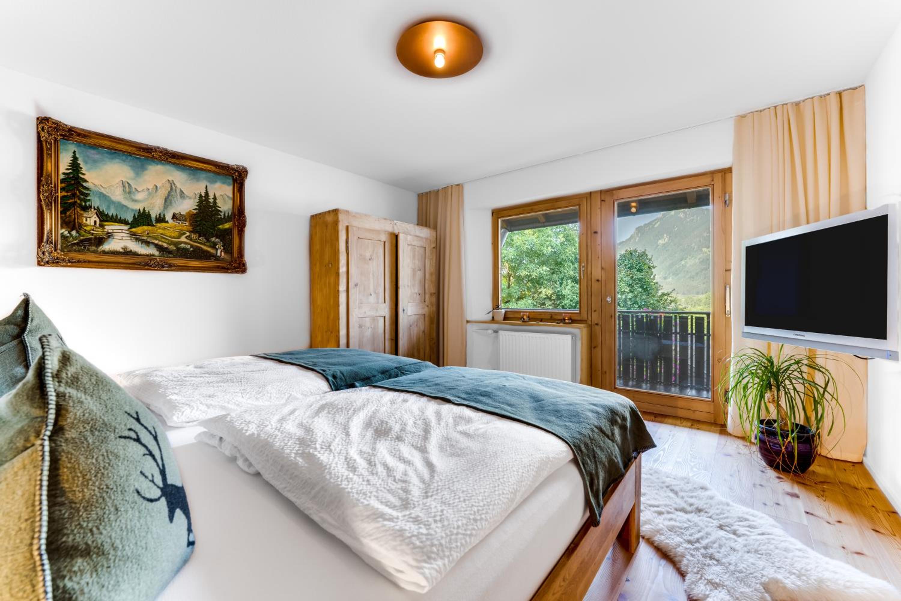 Boutique Ferienwohnung mit Kamin und Bergblick