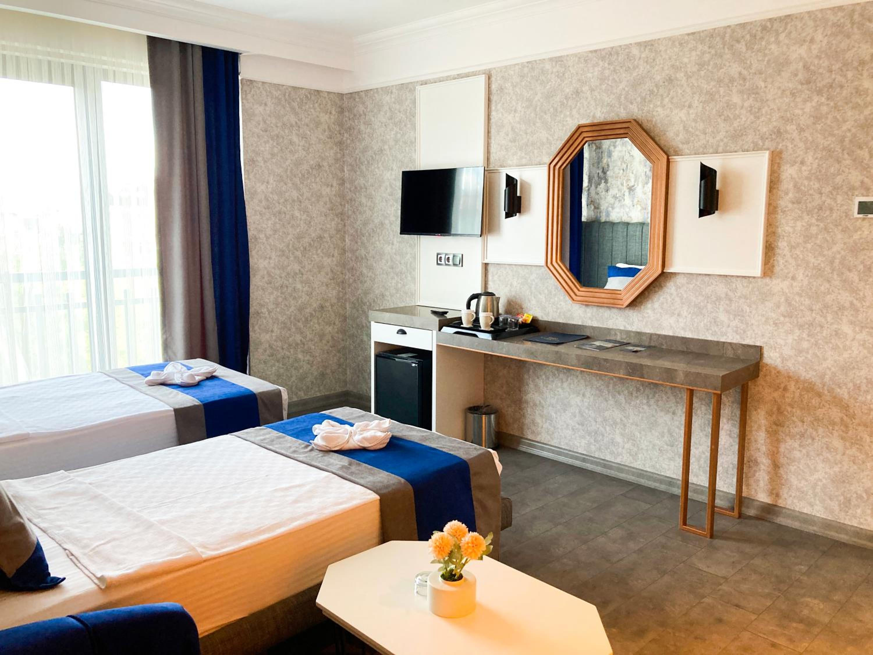NENESSAHOTEL
