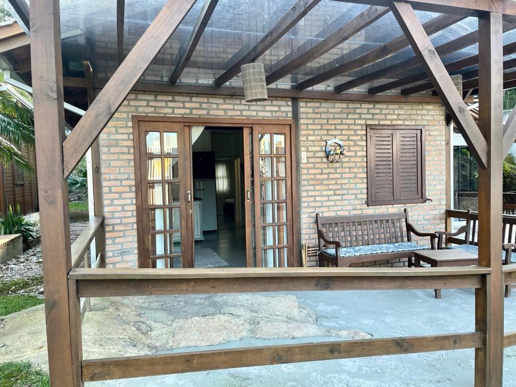 Cabana com piscina - 5 min a pé da praia - Porto Belo