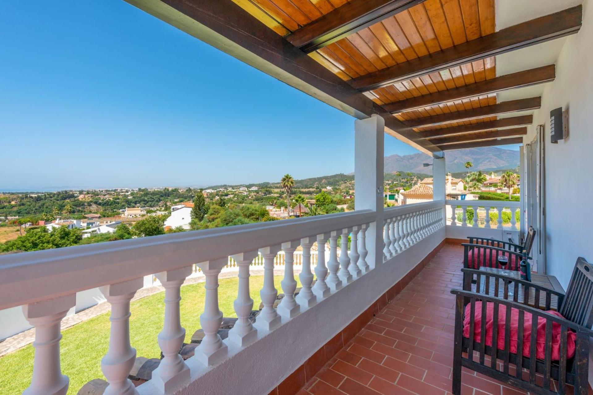 Villa Holivista by Villa Plus
