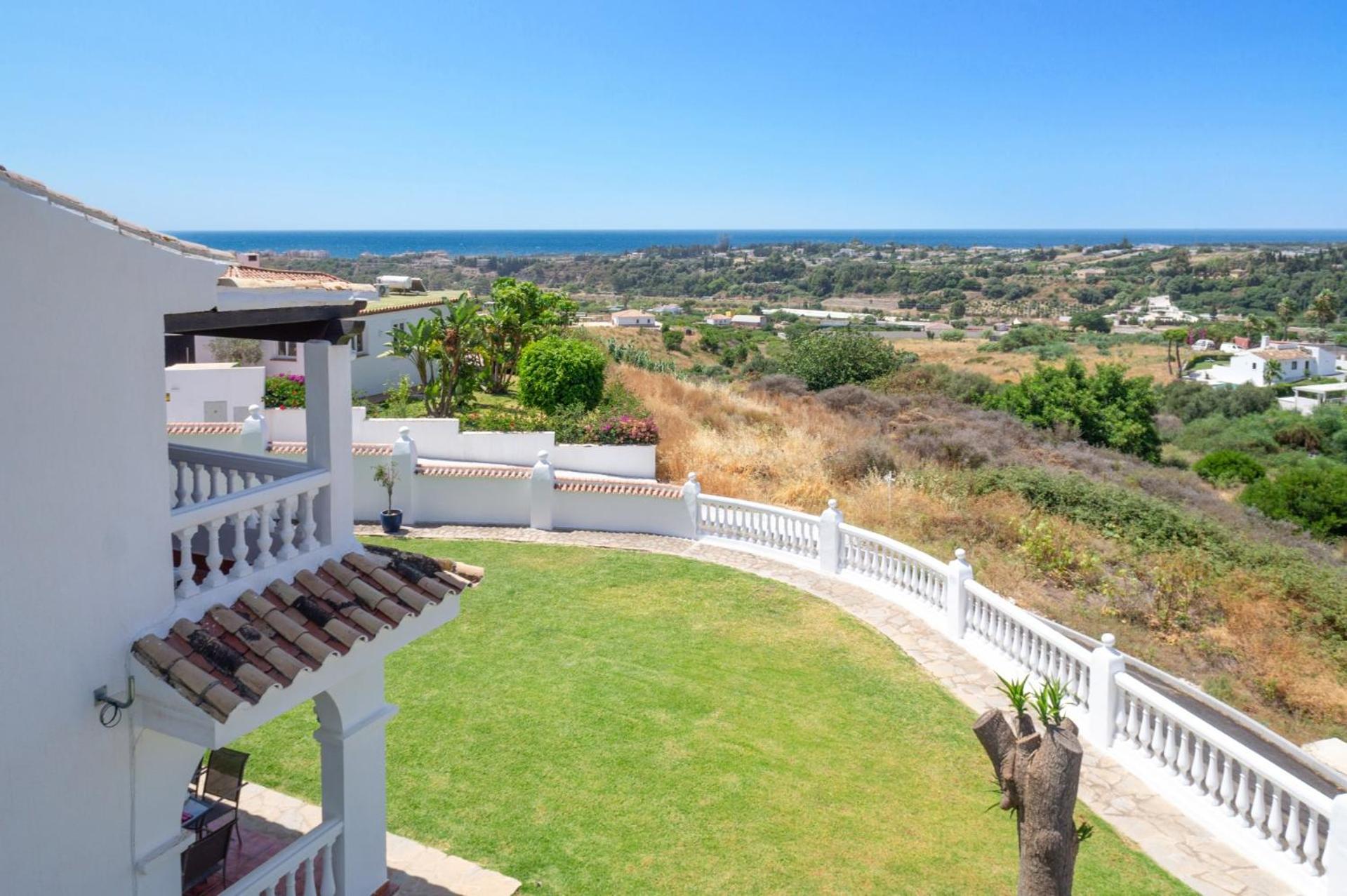 Villa Holivista by Villa Plus