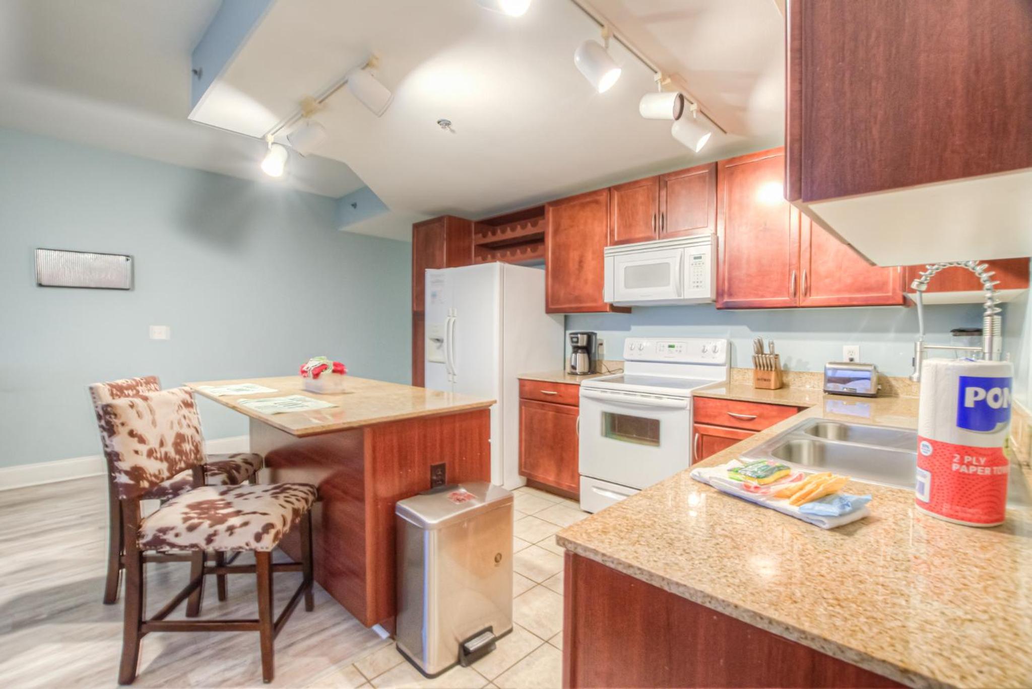 Laketown Wharf 1435 By Aneliya view 5