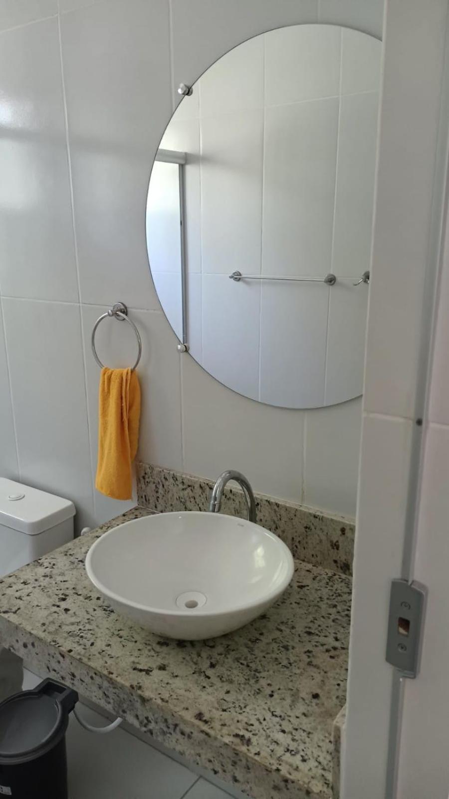 Casa para temporada 50m da praia em Condomínio 2 Suítes Ar Wi-Fi Rápida Ideal para Família