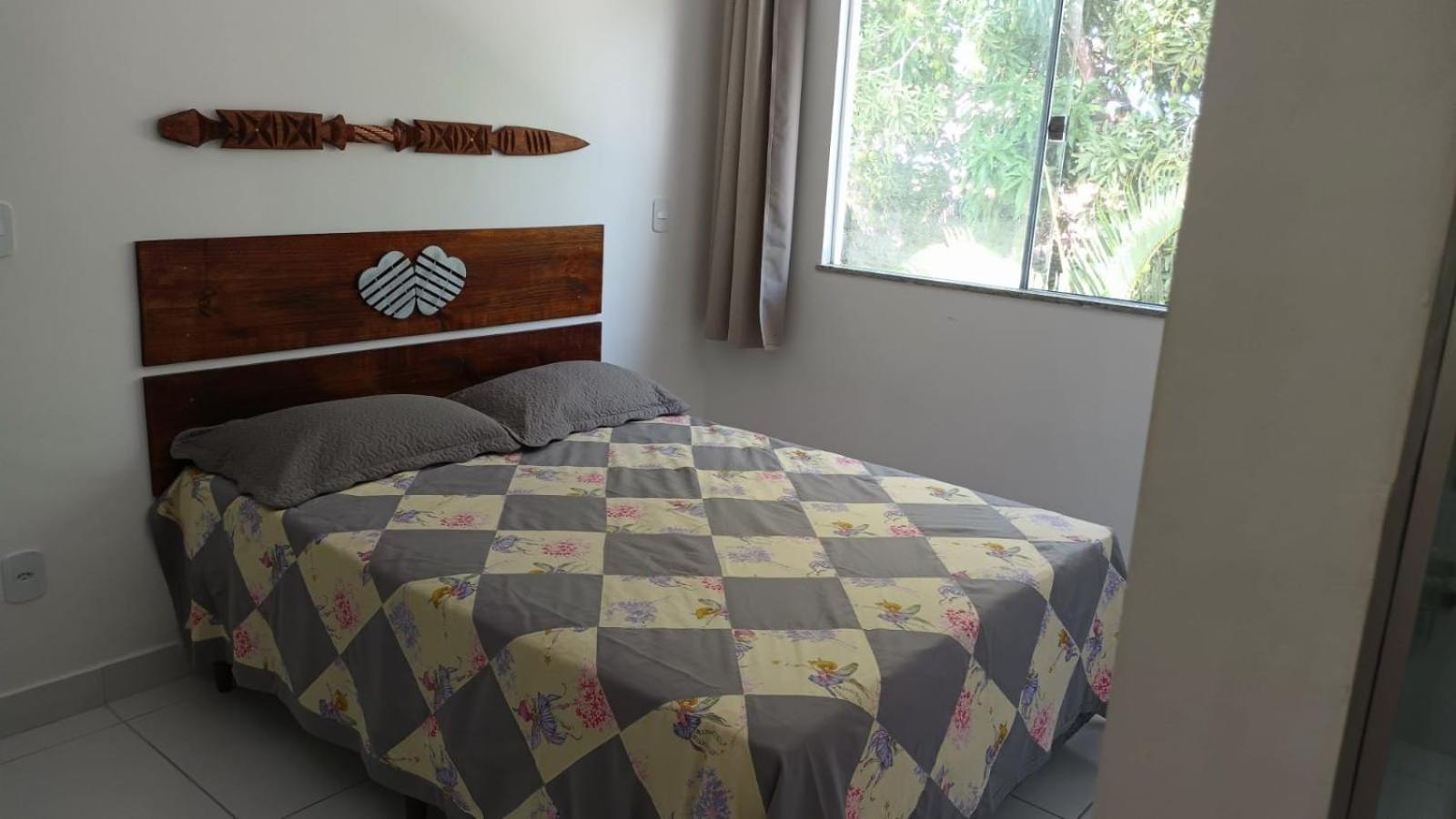 Casa para temporada 50m da praia em Condomínio 2 Suítes Ar Wi-Fi Rápida Ideal para Família