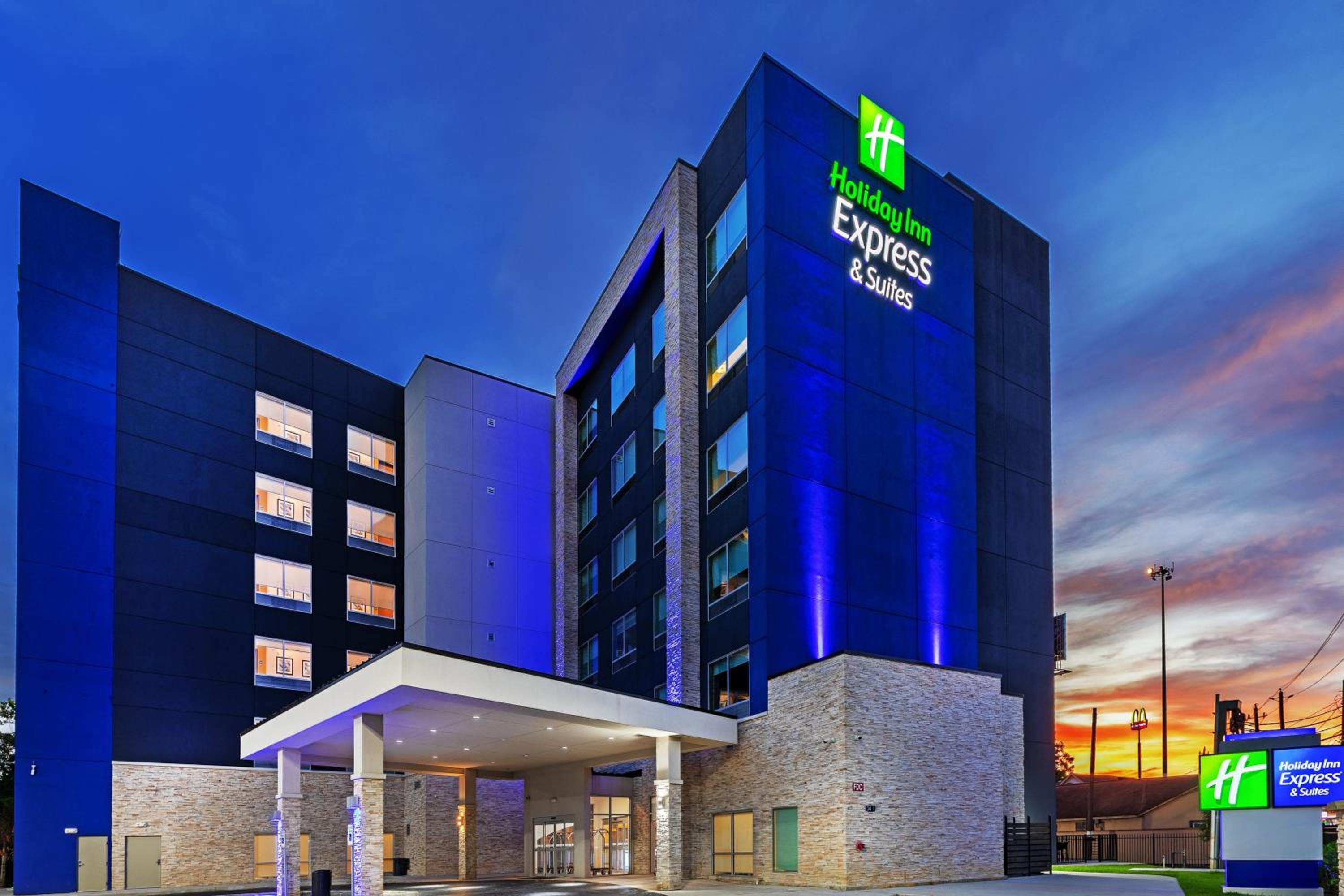 Hotel Holiday Inn Express & Suites Houston - Downtown North By Ihg