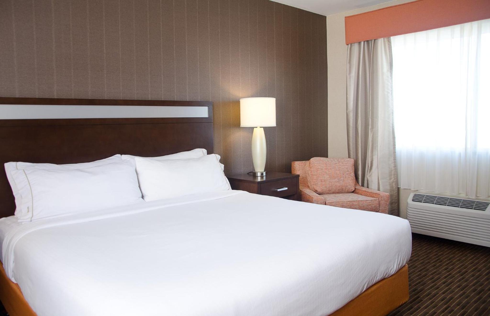 Watertown Vacations - Holiday Inn Express Hotel  Suites Watertown - Thousand Islands, an IHG Hotel - Property Image 39